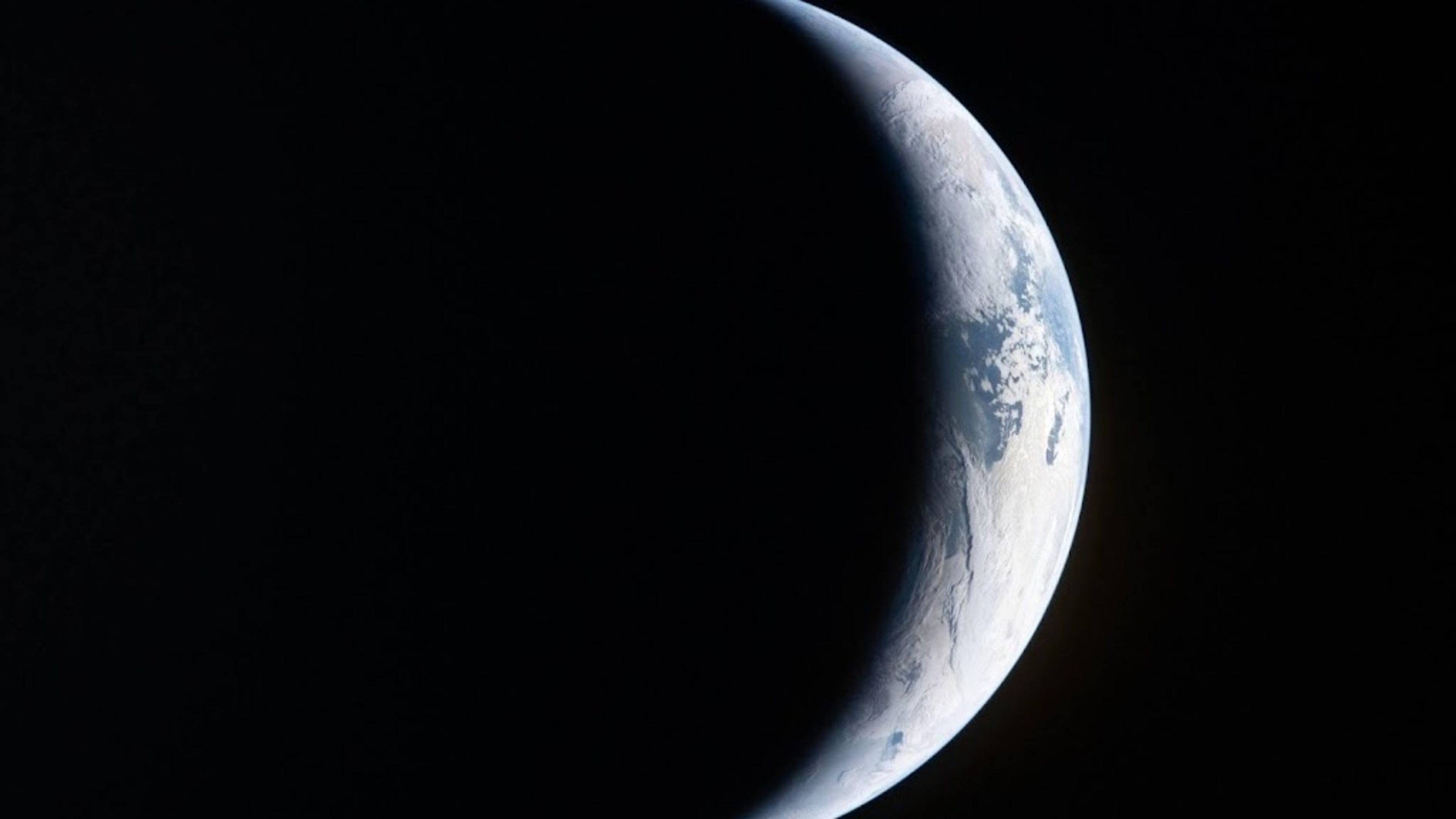 Artemis II mission reaches lunar sphere of influence