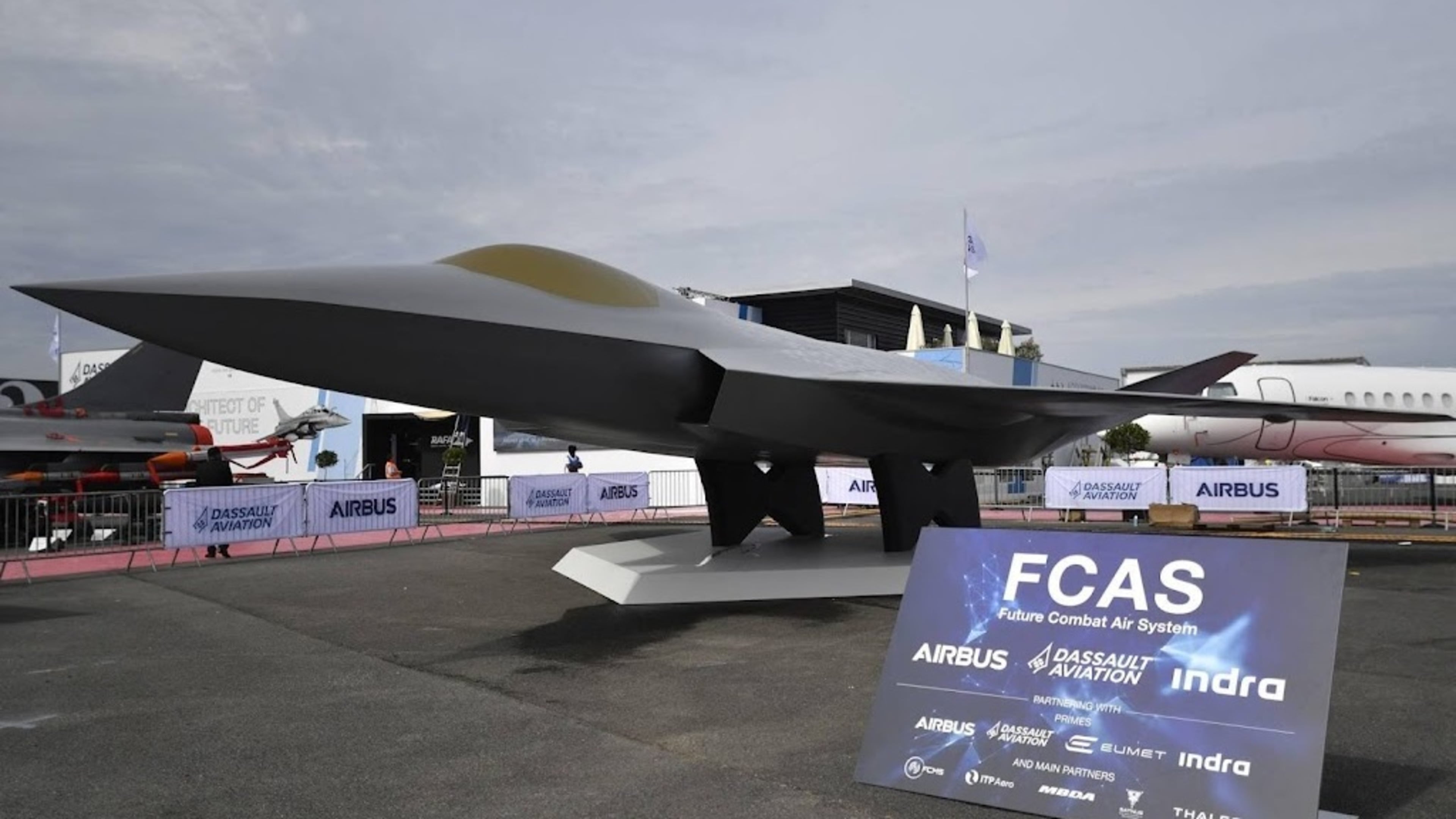 Mediators try to save new European fighter jet