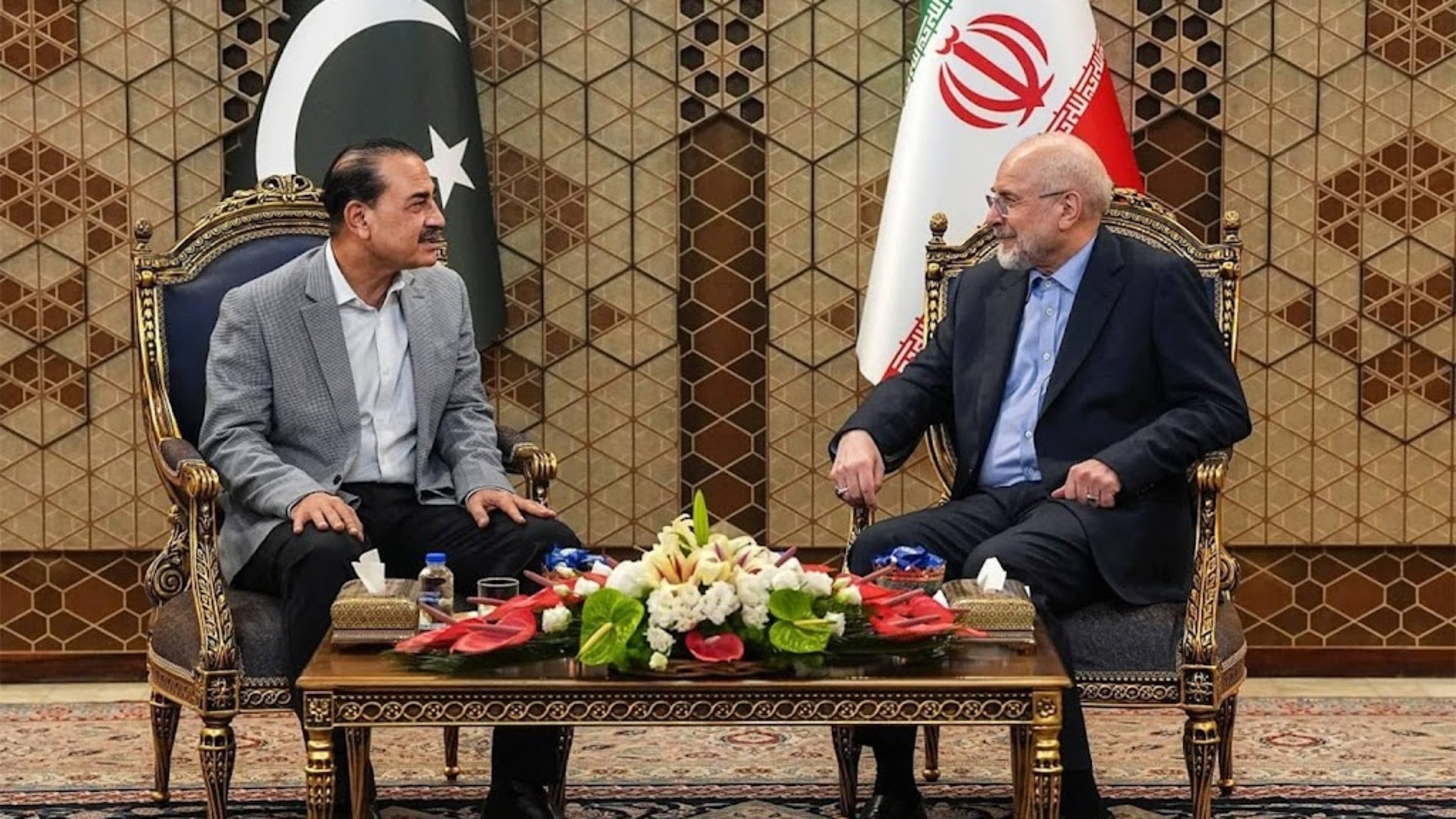 Iran's top negotiator insists on his country's rights
