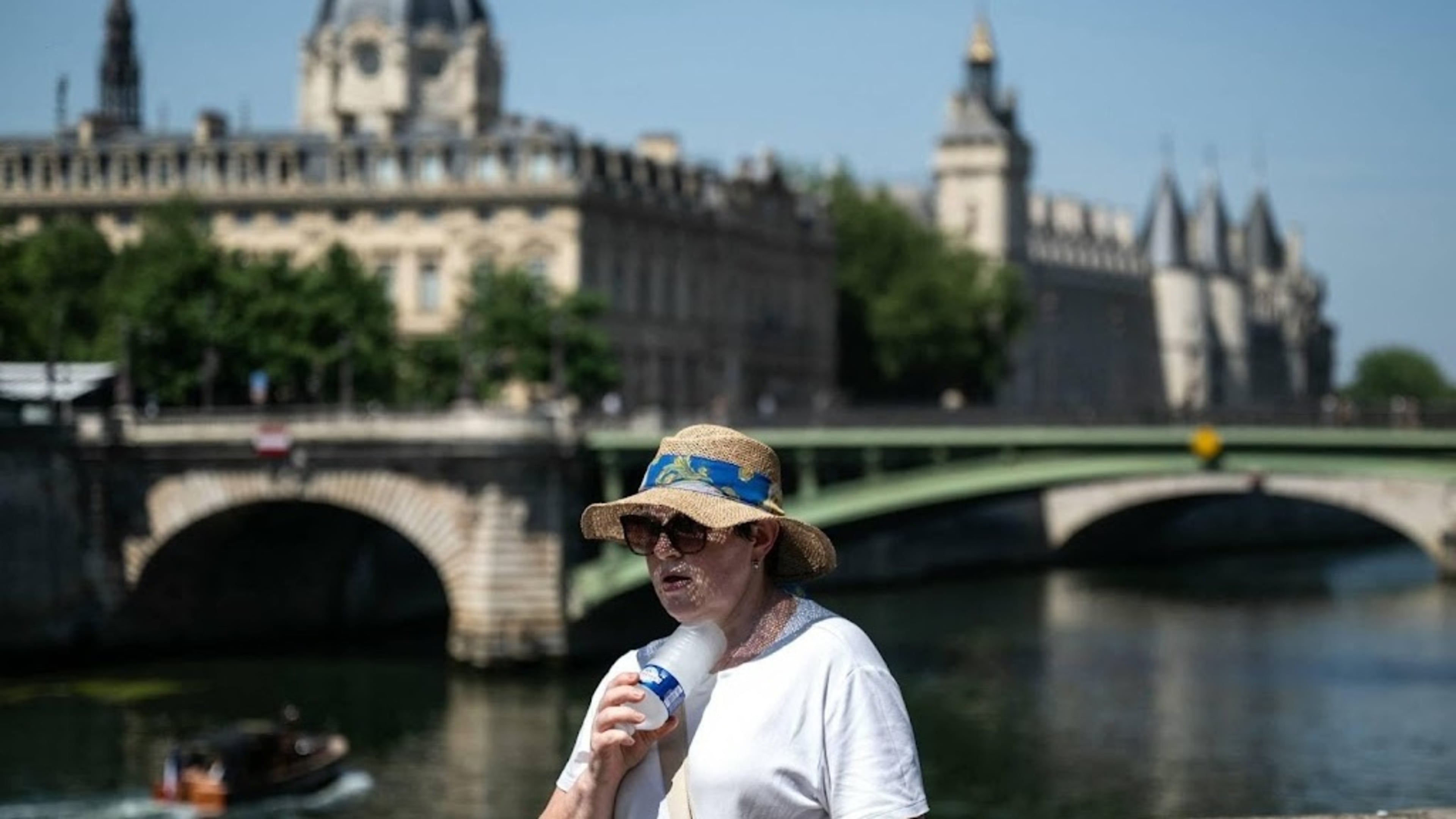 France records hottest day since records began