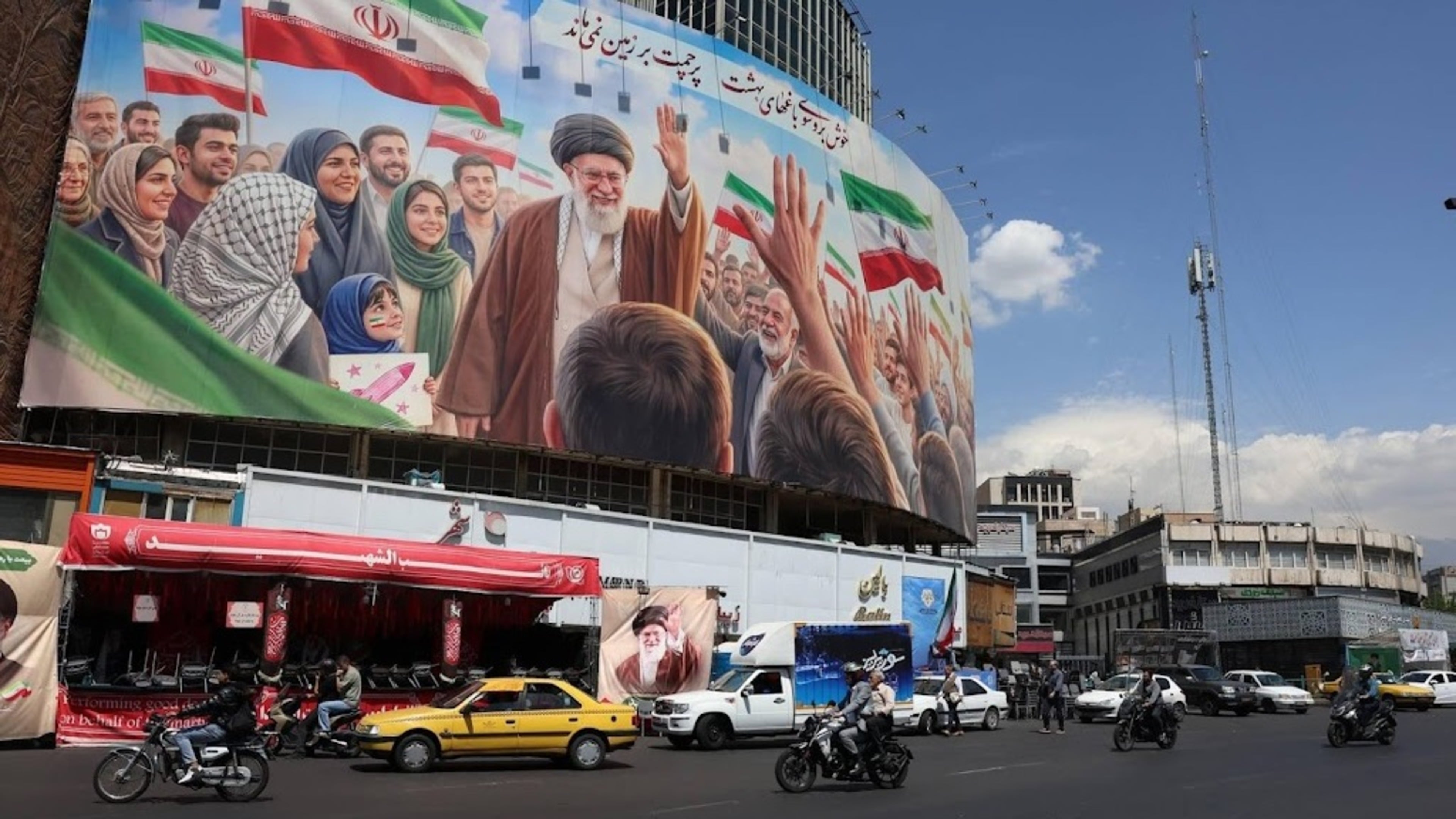 Trump: Tehran says Iran is on the verge of collapse