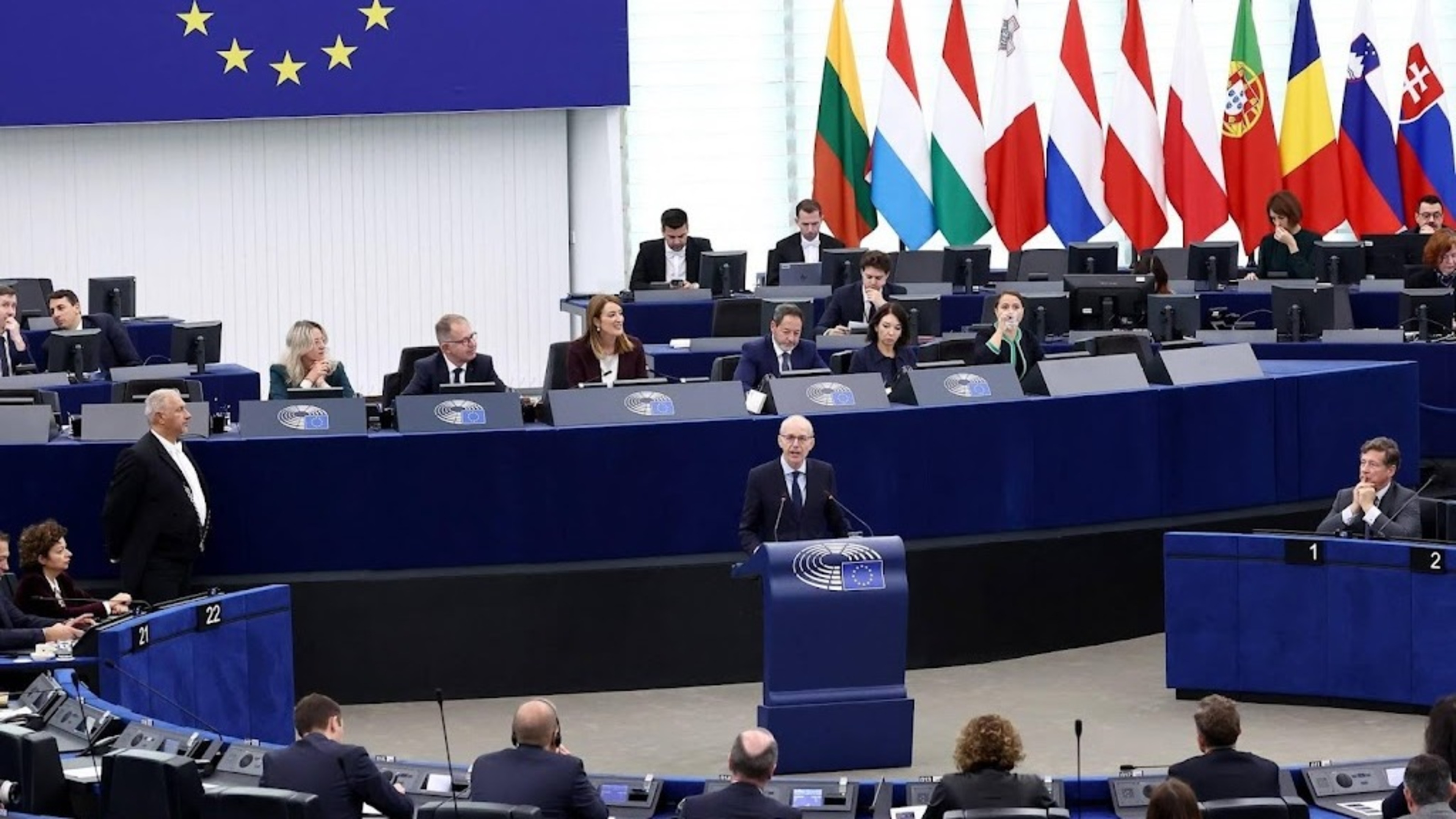 Dutch MEPs: stop going to Strasbourg