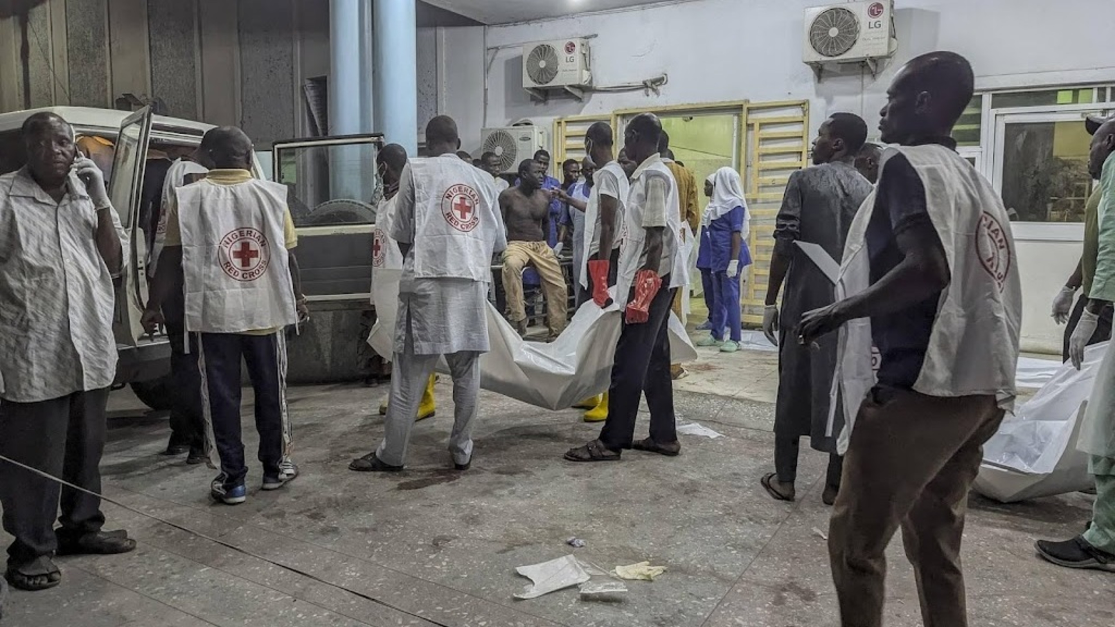 Deaths and many injured in Nigeria suicide bombings
