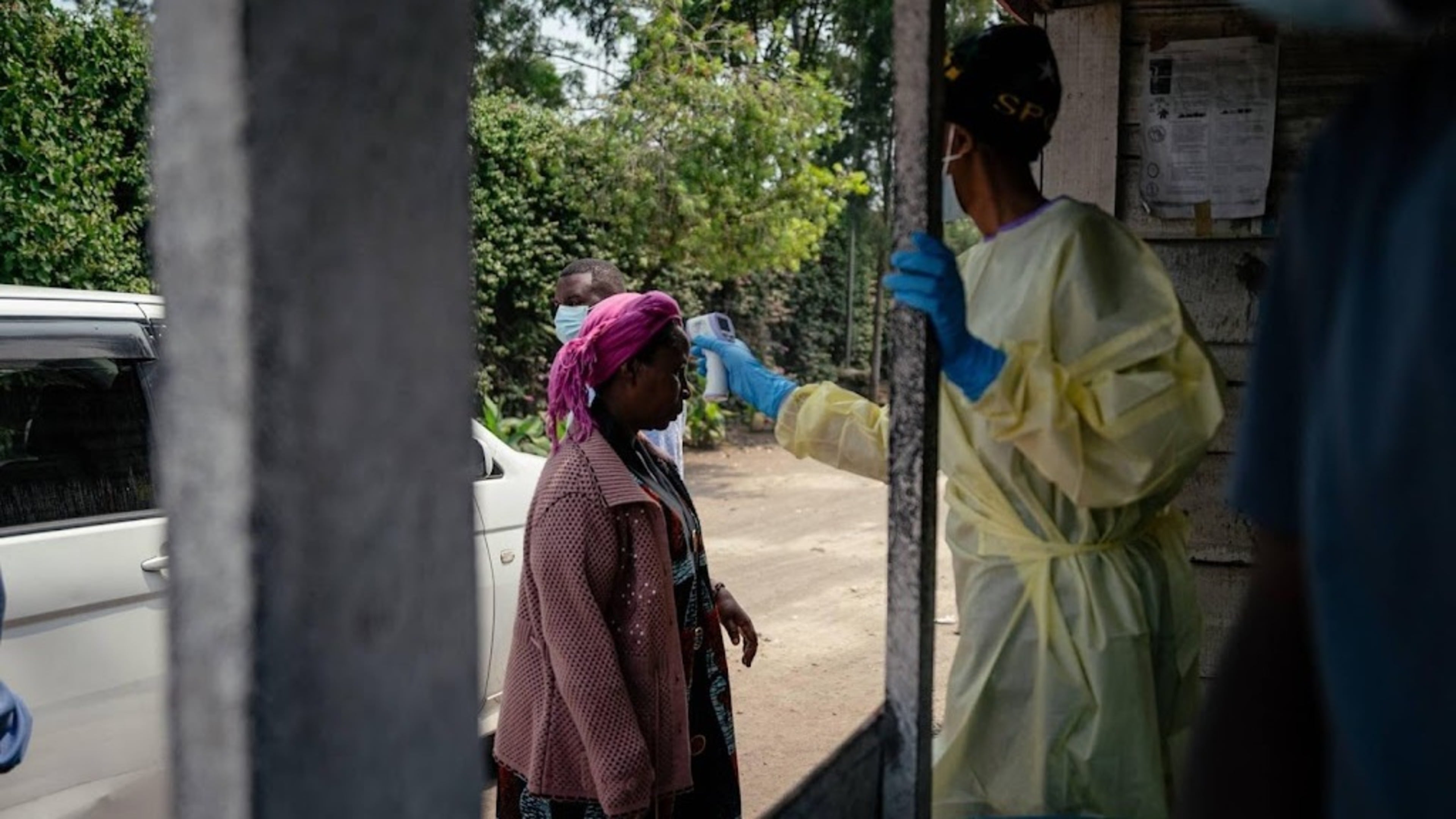 EU disease center sends experts over Ebola outbreak in DRC and Uganda