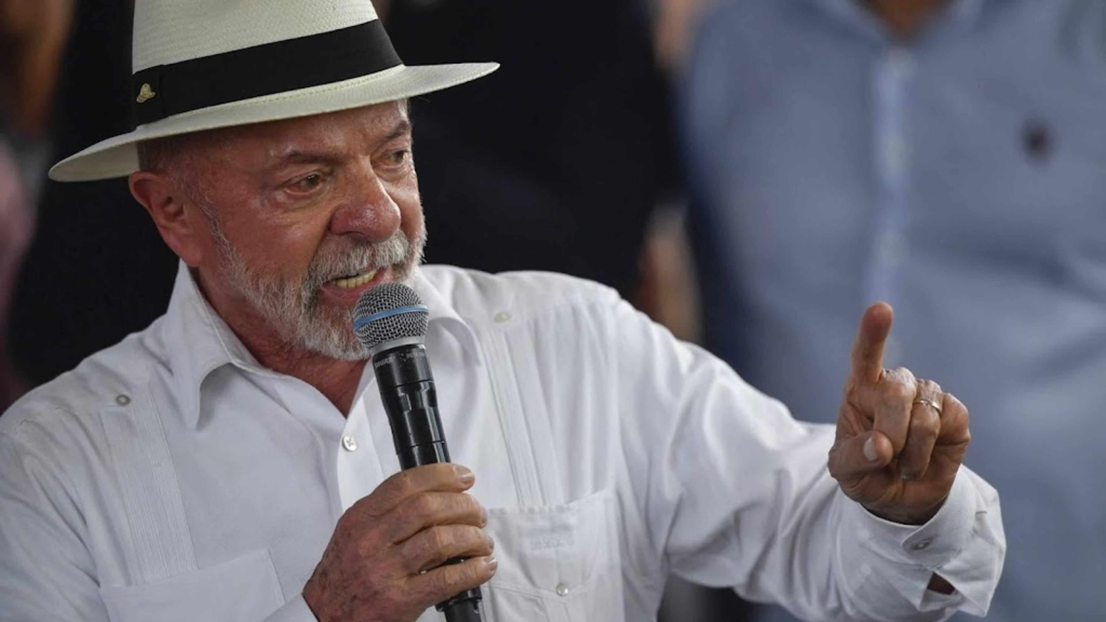 Brazilian president undergoes radiation therapy