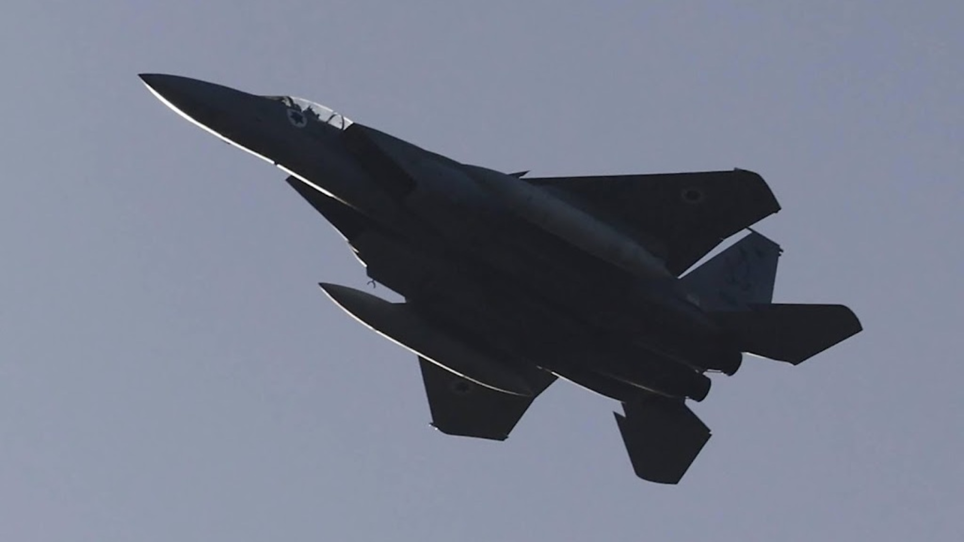 Iranian media: airstrikes in area of missing crew member