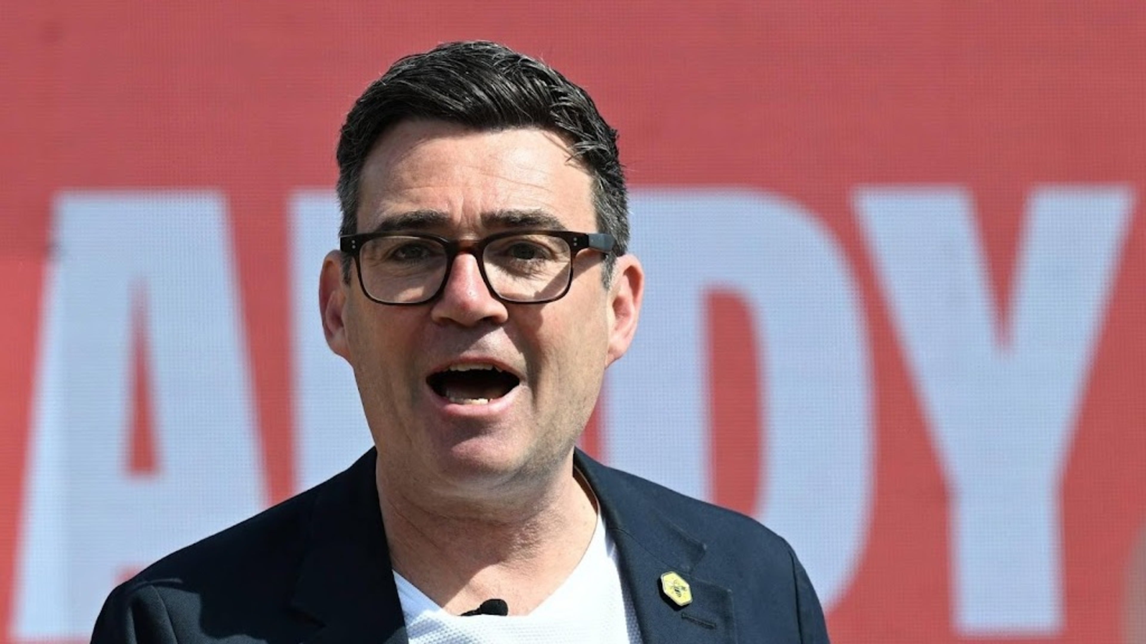 British mayor Burnham wants to challenge Starmer