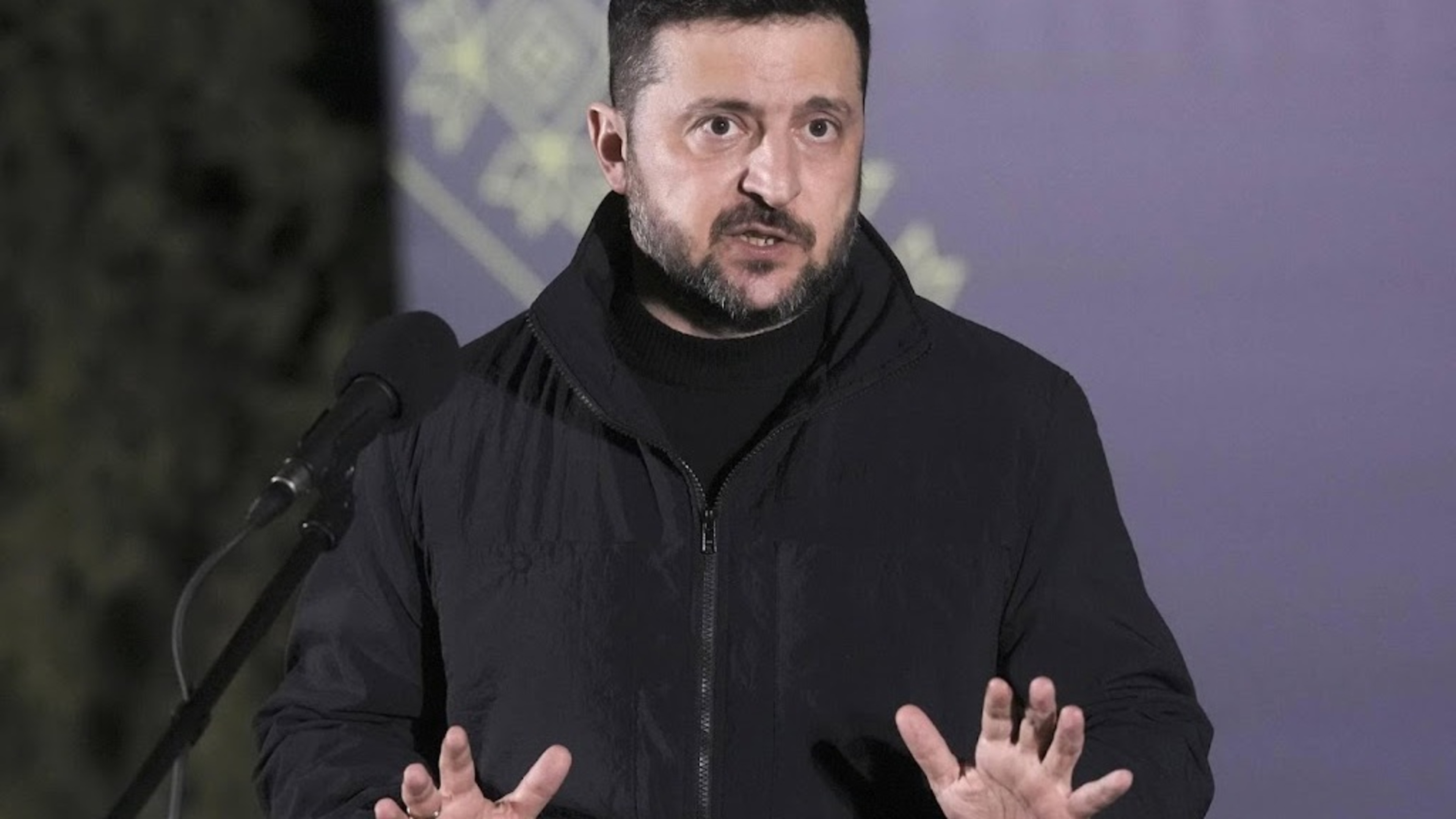 Zelensky expresses support for Gulf region and offers help