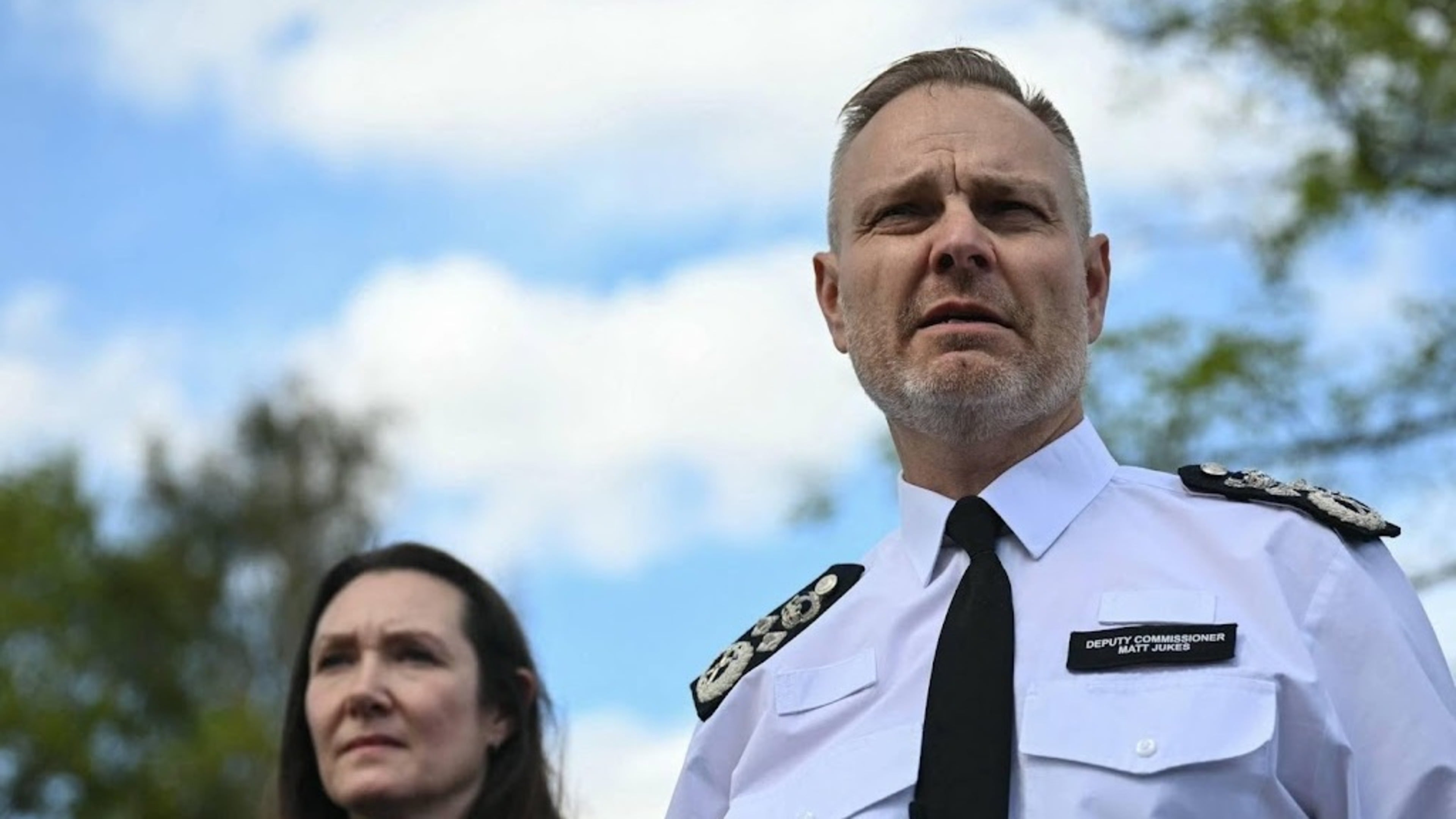 Teenager charged with arson at London synagogue