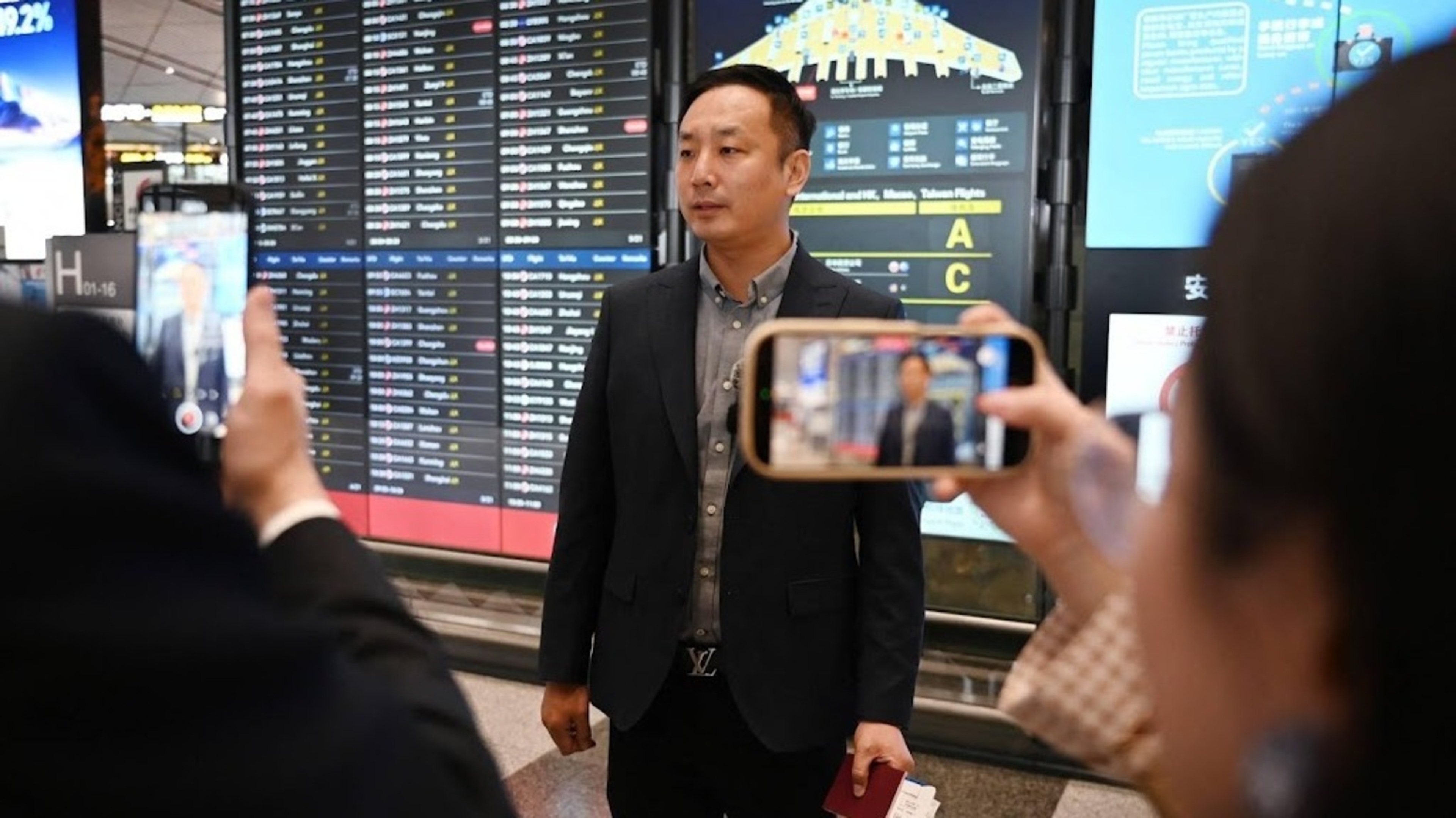 China resumes flights to North Korea after six years