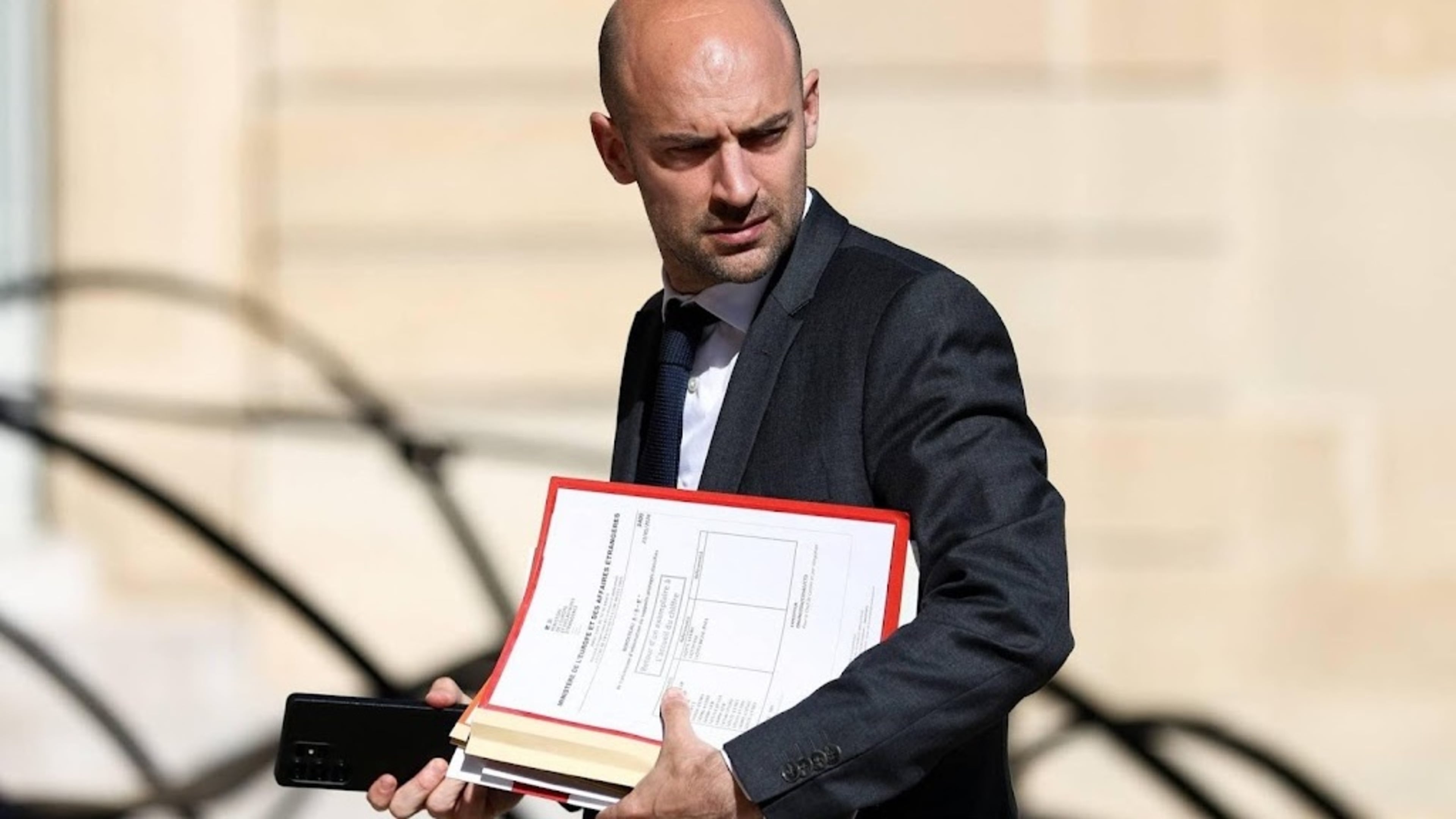 France calls for emergency UN Security Council meeting over Lebanon