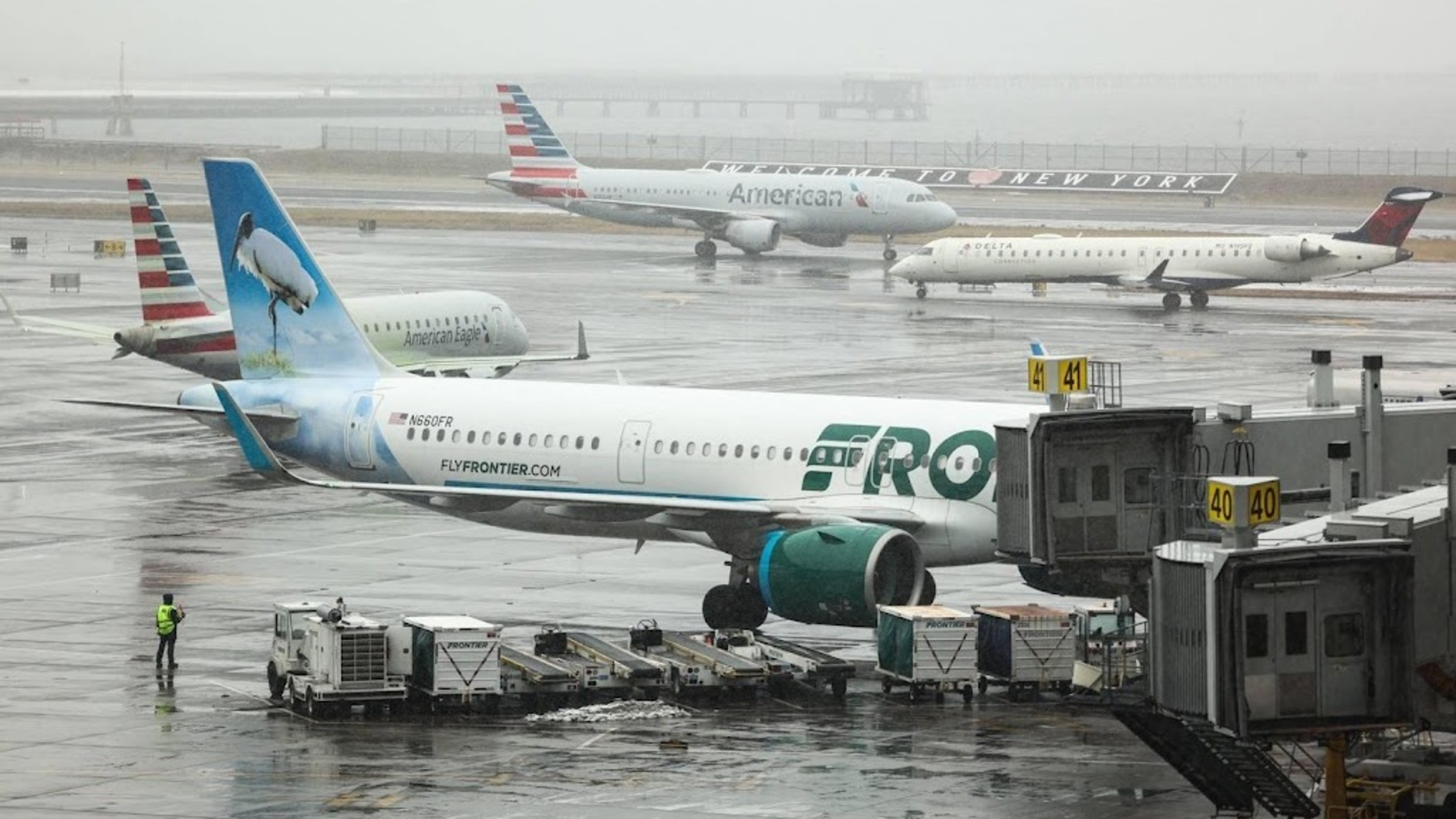 Travel ban in New York due to approaching winter storm