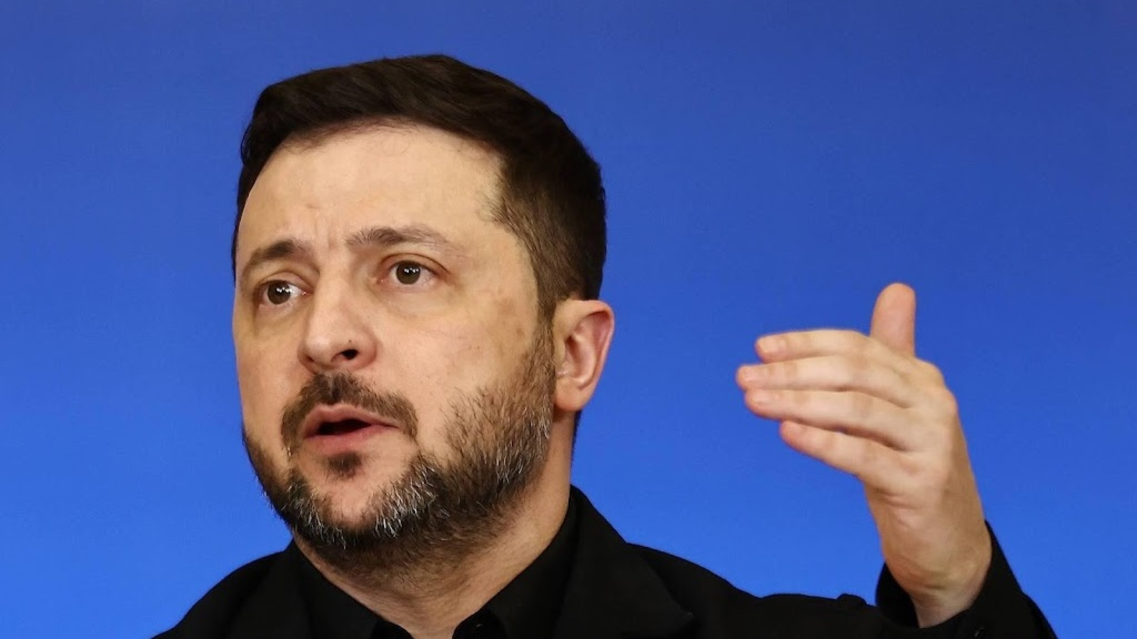 Zelensky invites Slovak PM Fico to Kyiv for energy talks