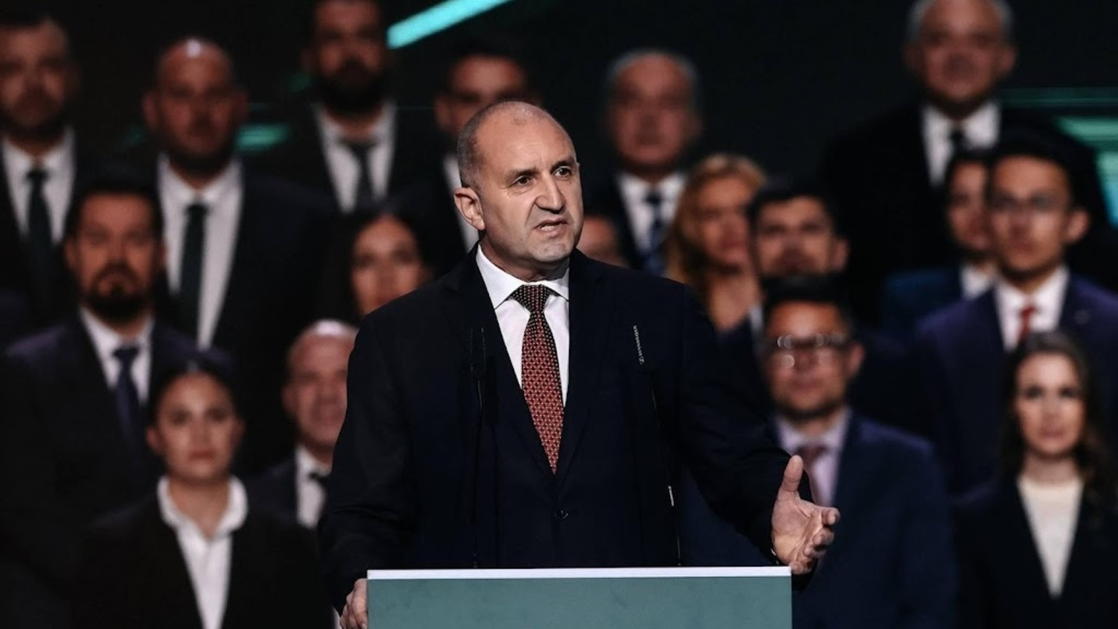 EU leaders congratulate Radev on Bulgarian election victory