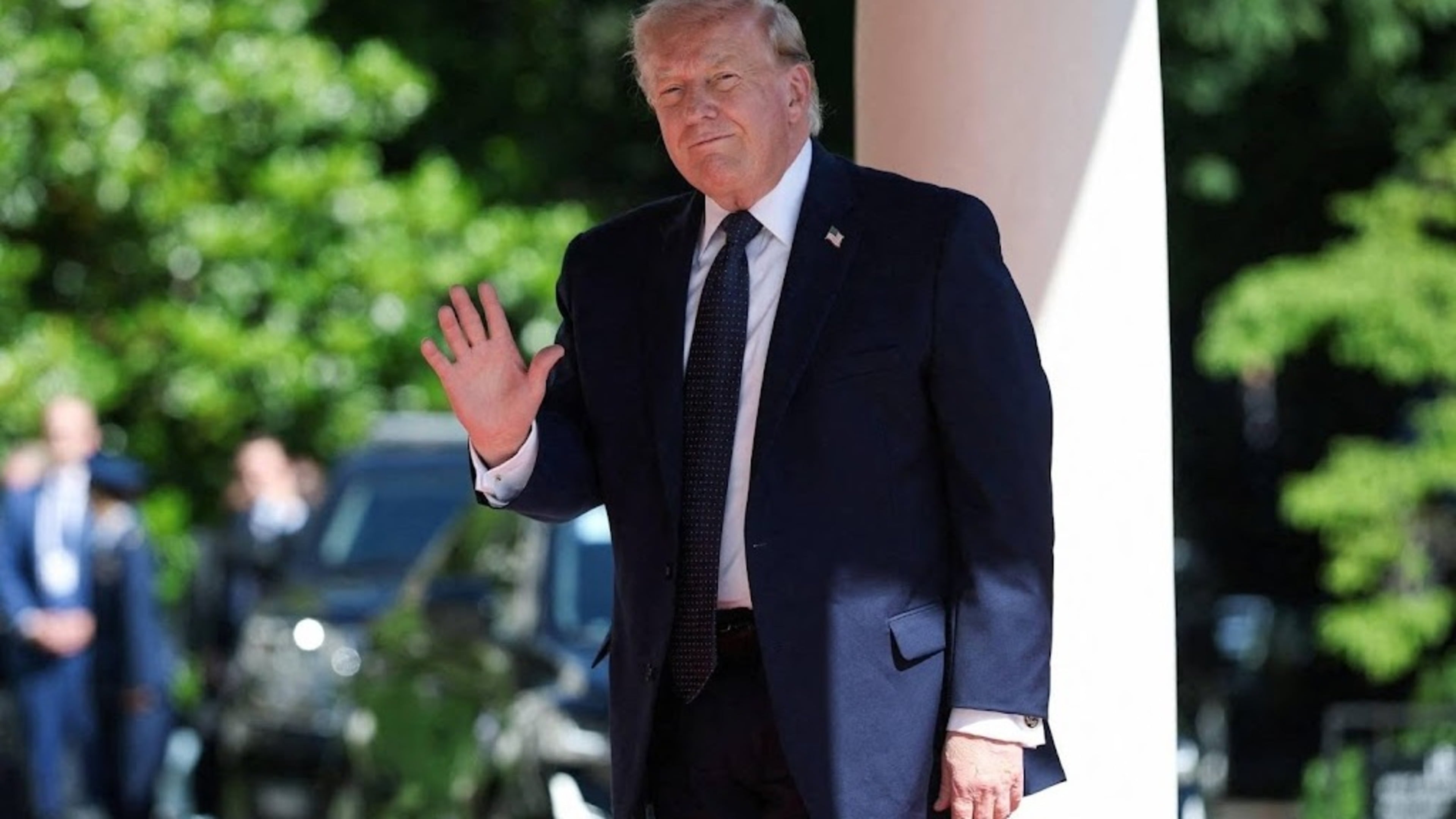 Iran and US sign agreement