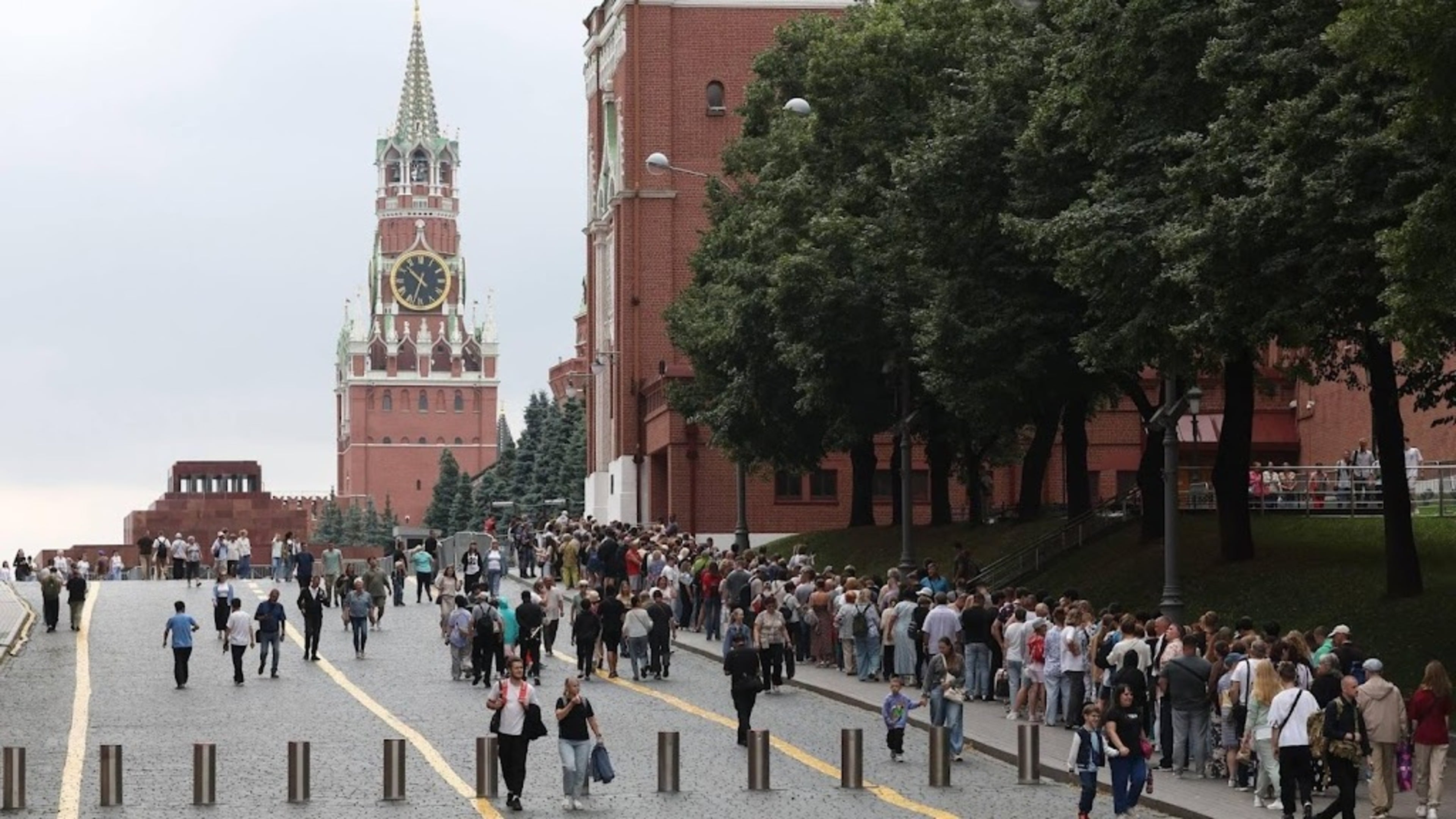 Russian secret service discovers spyware on top officials' phones