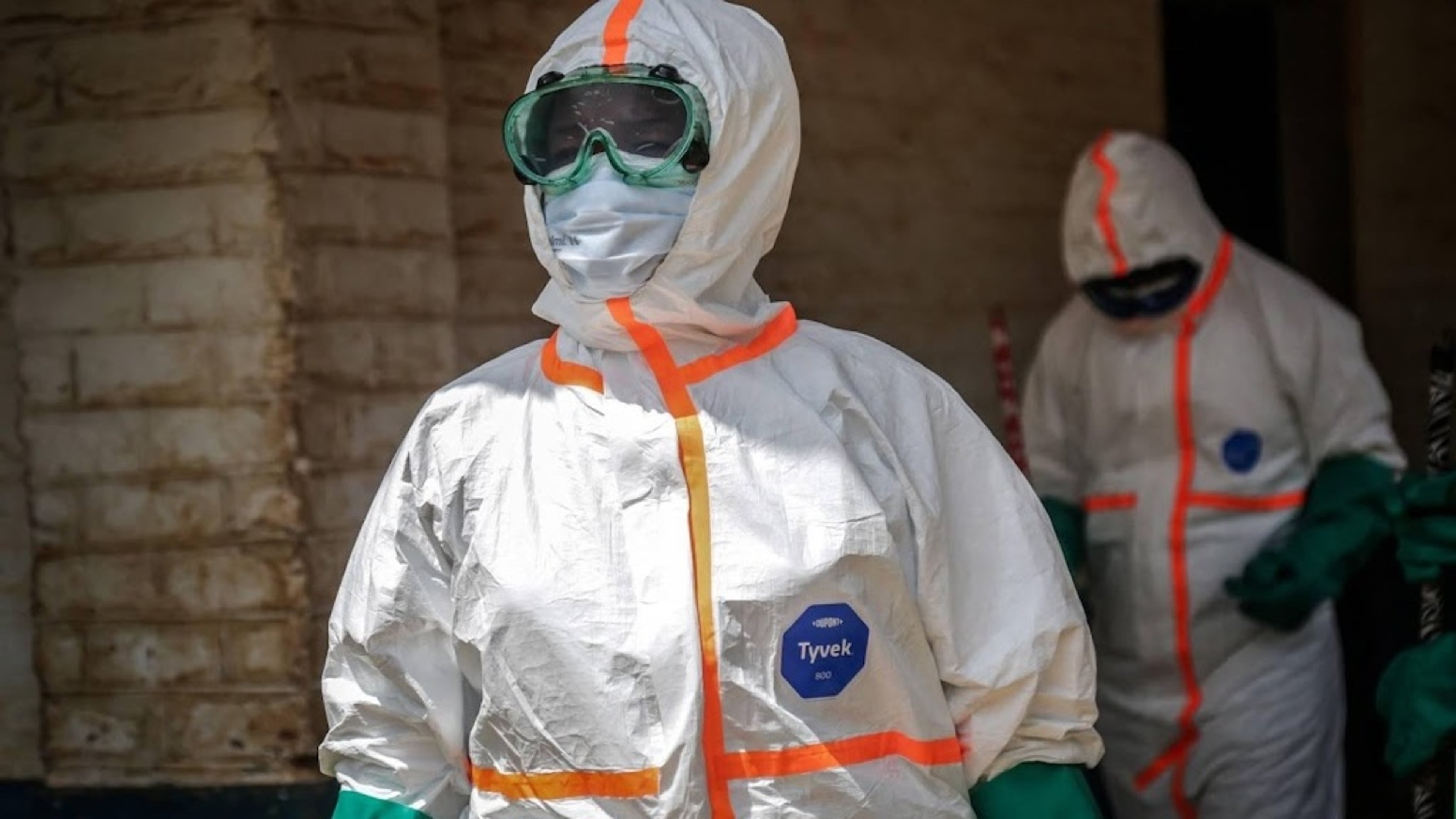 WHO reports 900 suspected Ebola cases in DRC