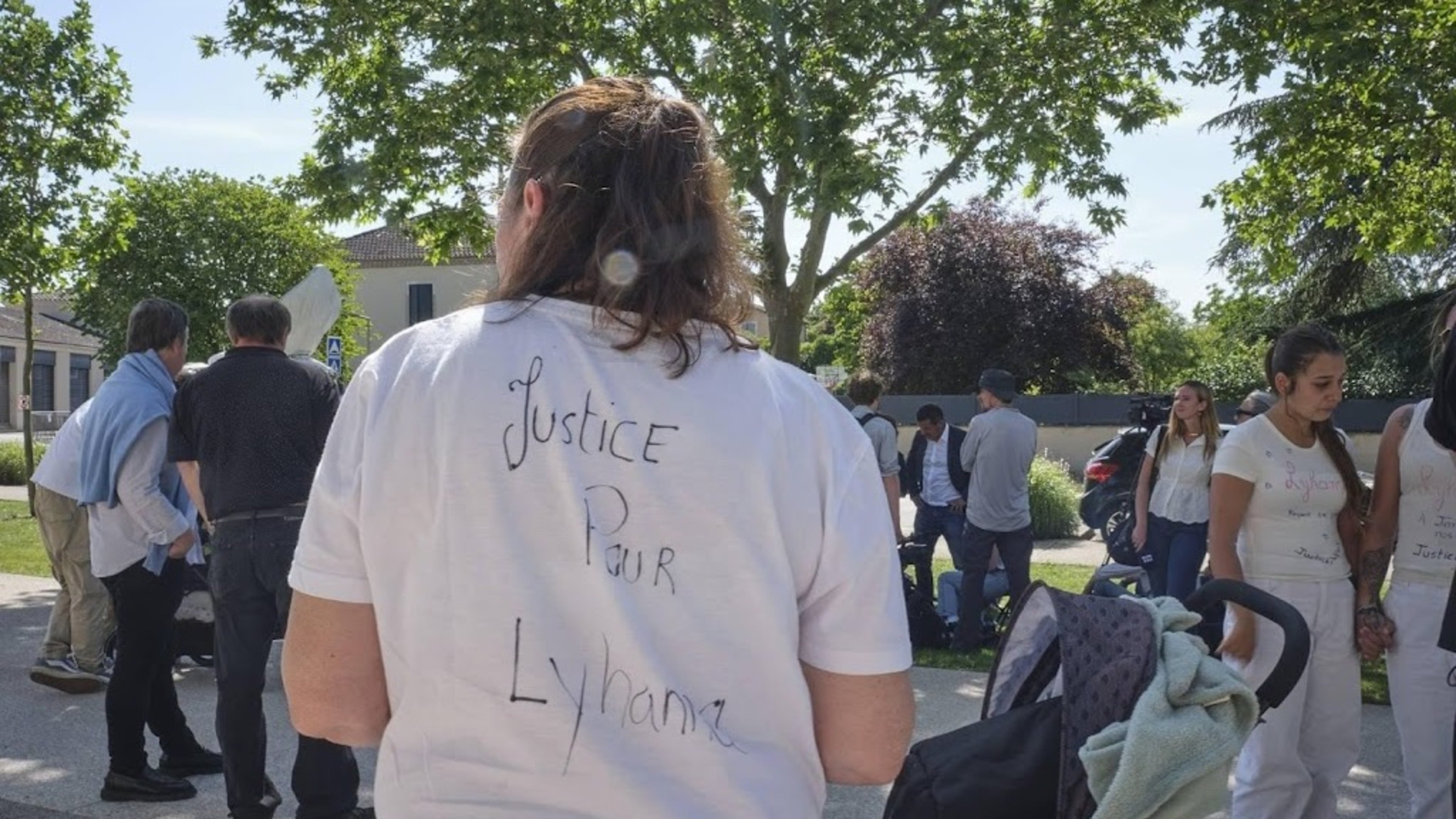 France reviews 70,000 child abuse reports