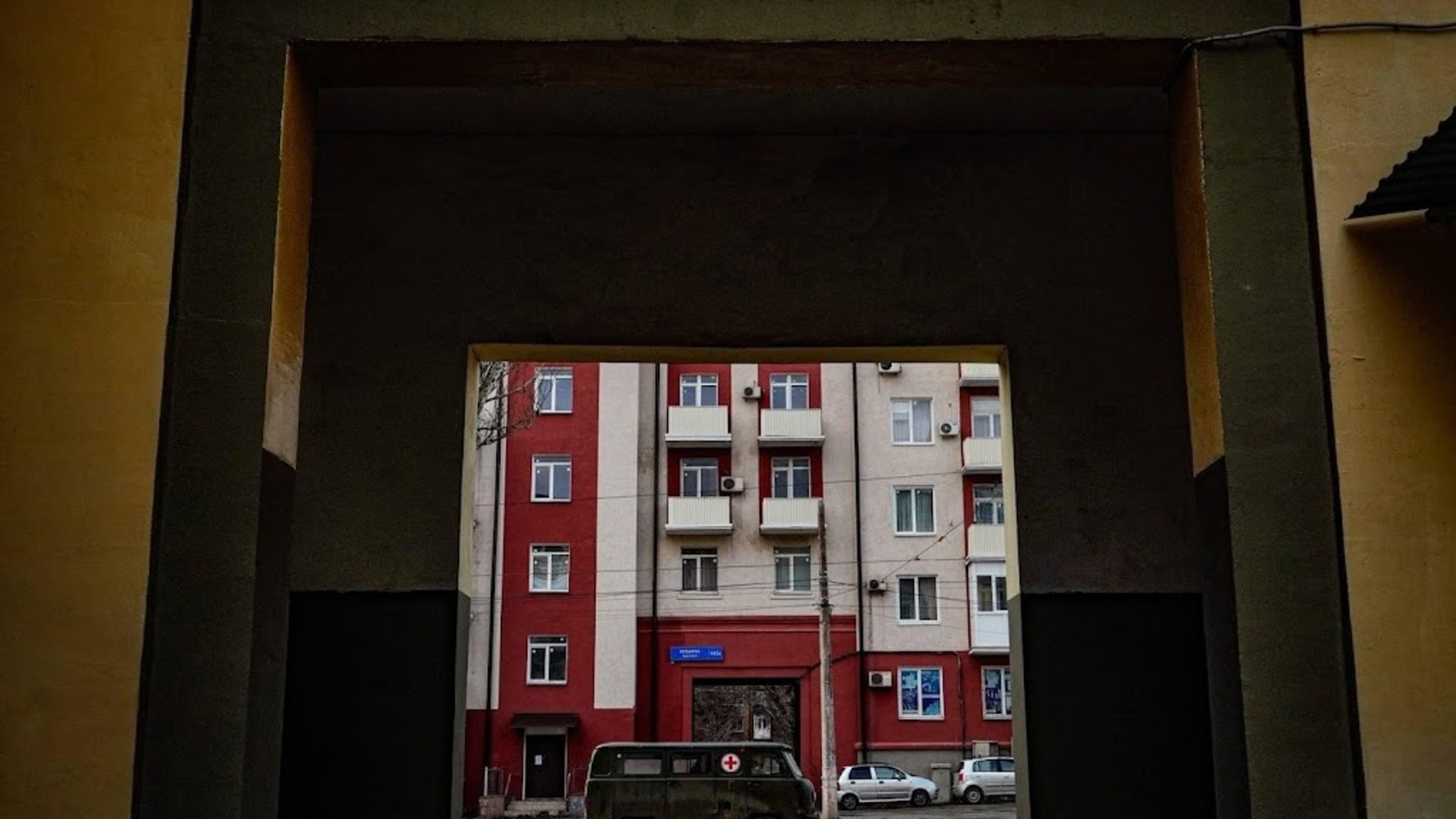 Ukraine: Deaths in Russian attack on market