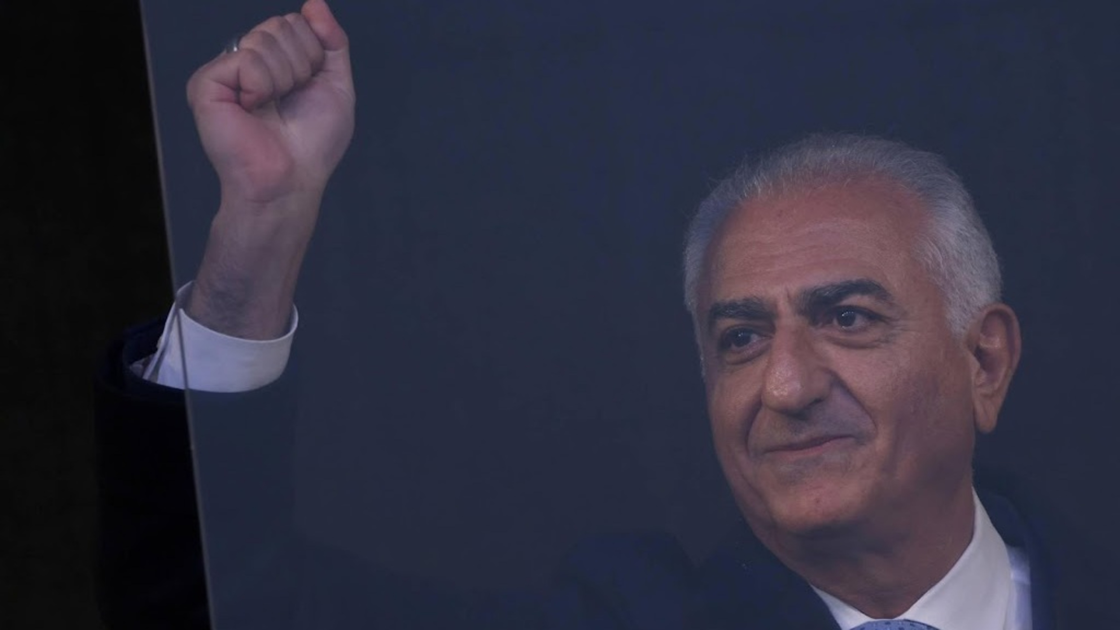 Son of Iran's last Shah seeks leading role after regime's fall