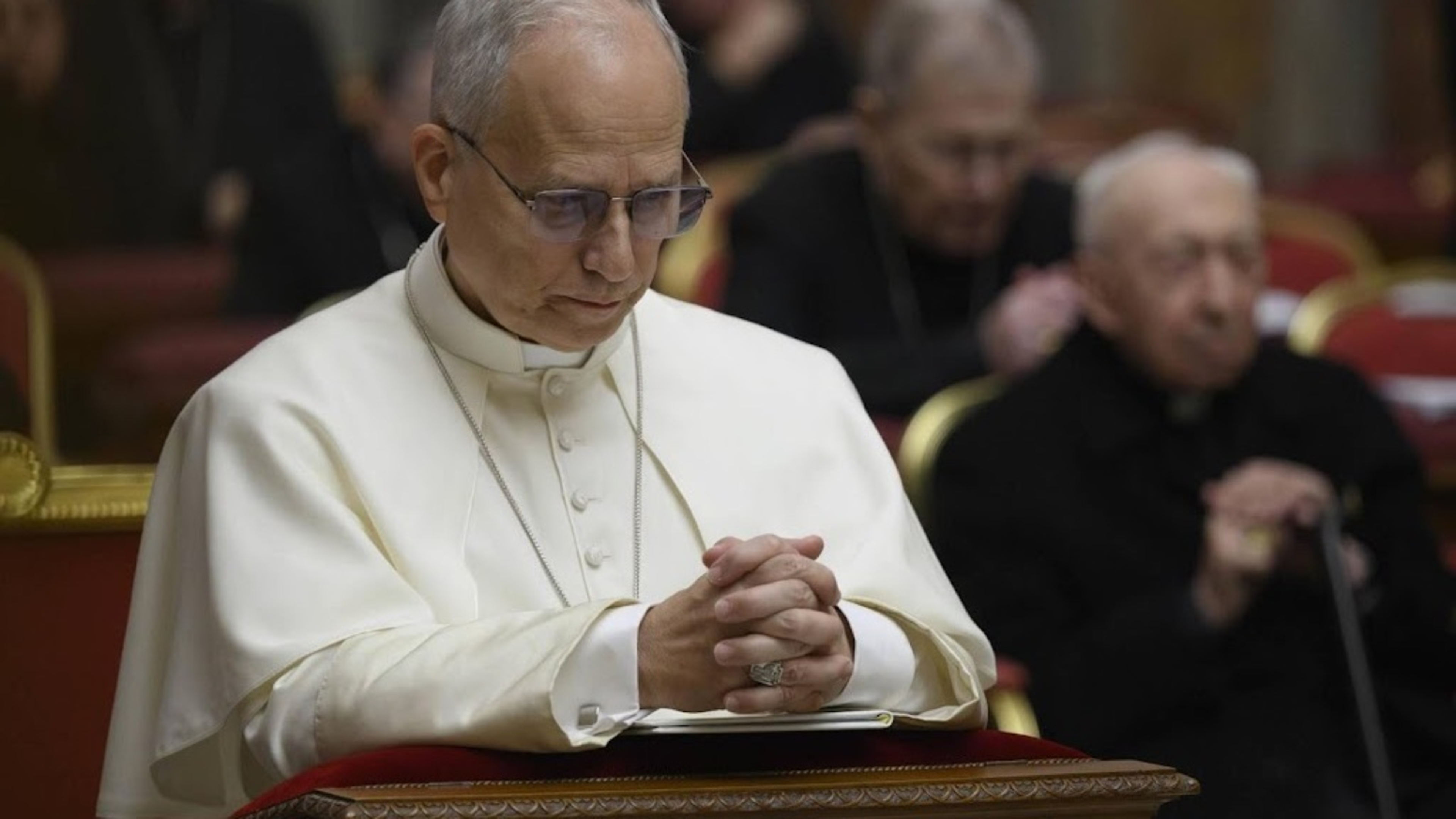 Pope calls for end to ‘spiral of violence’ in Middle East