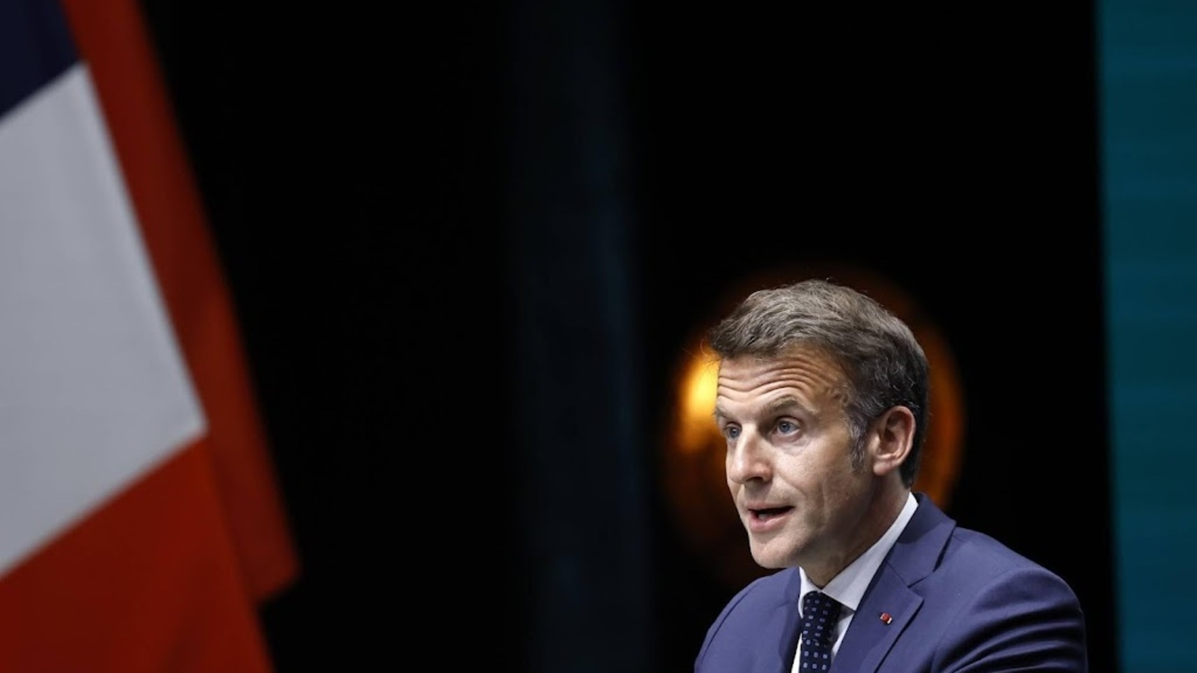 Macron: French citizens held in Iran are on their way home