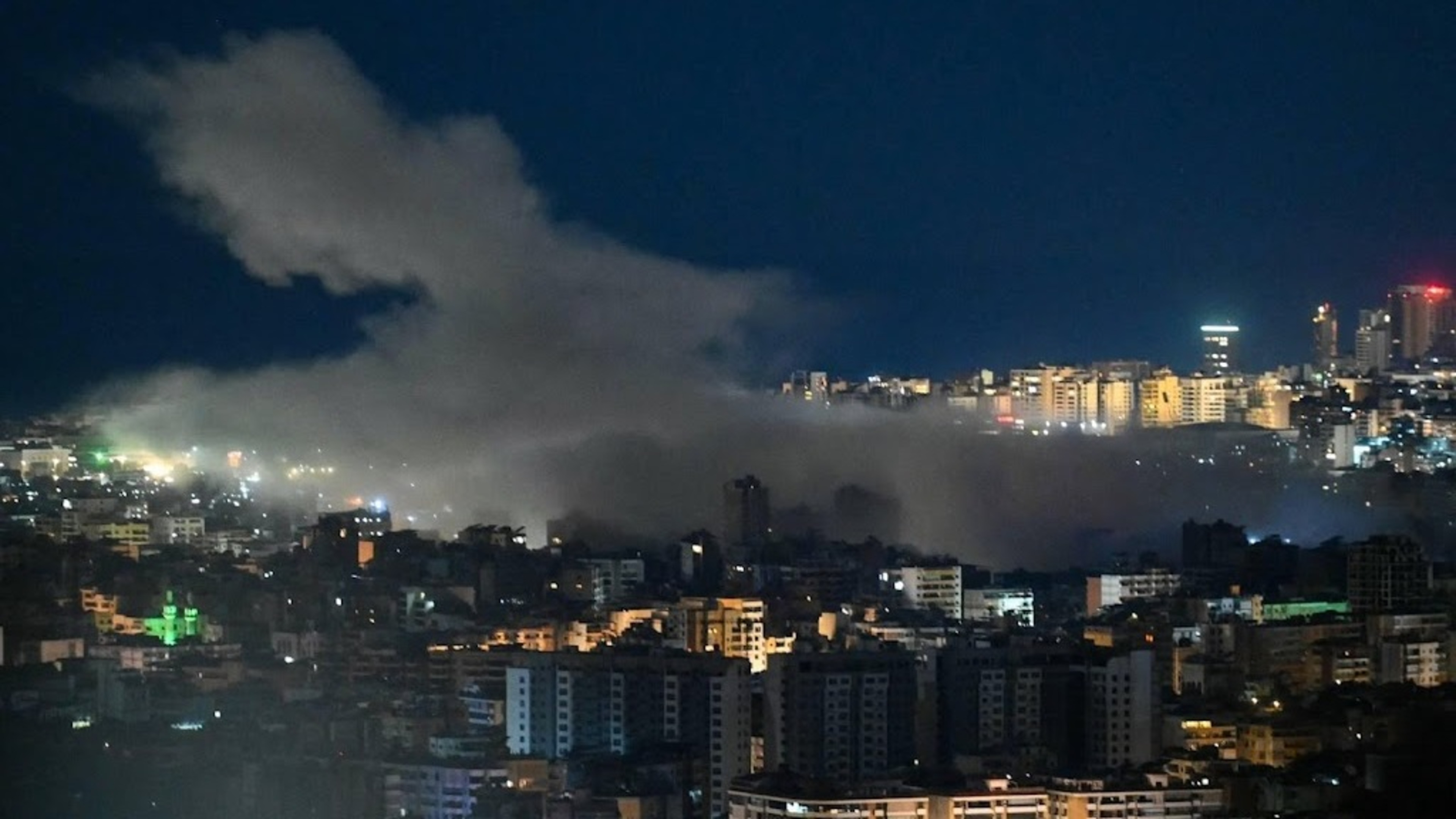 French minister urges Iran to de-escalate