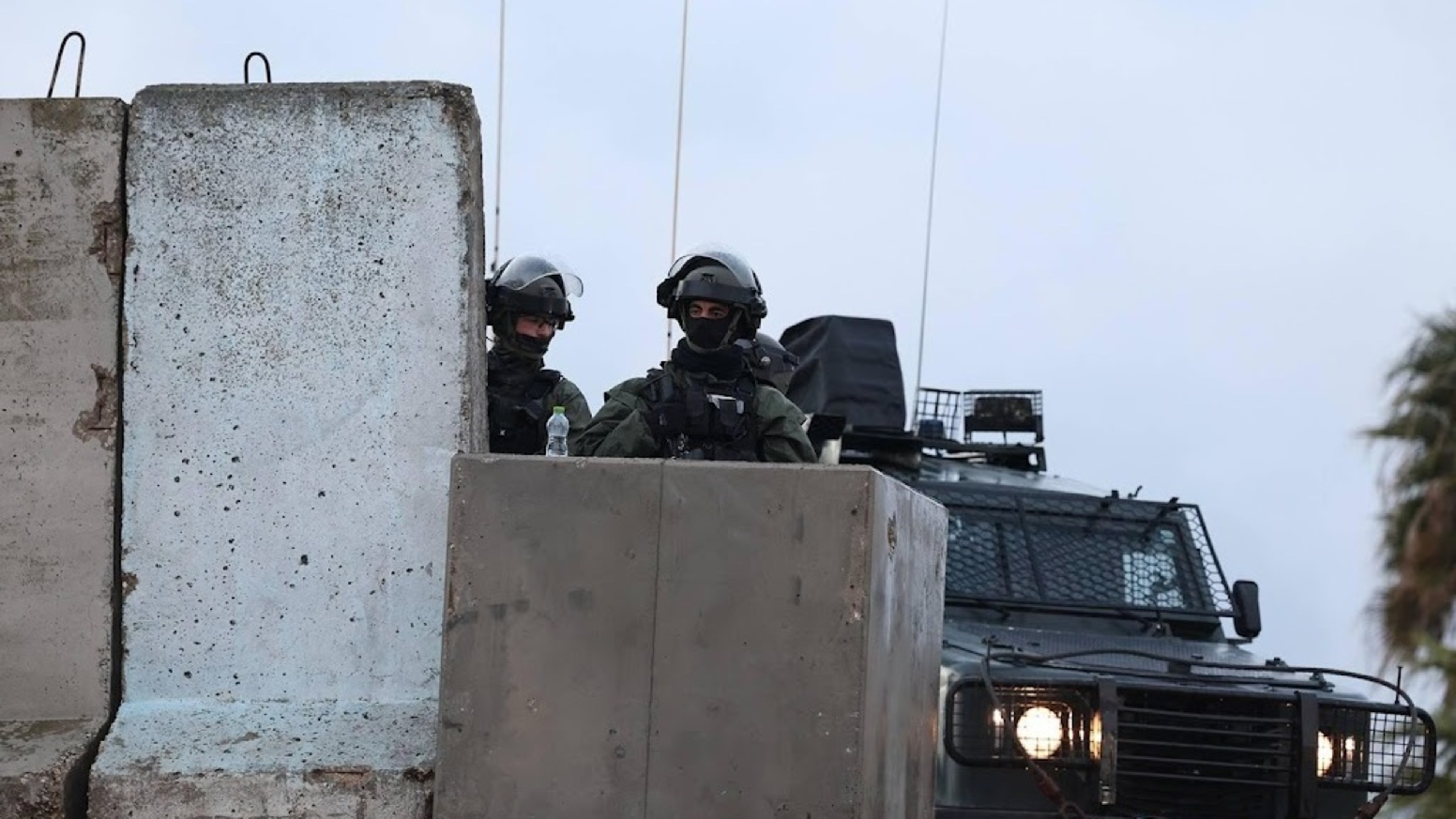 Palestinian family members killed in car in West Bank