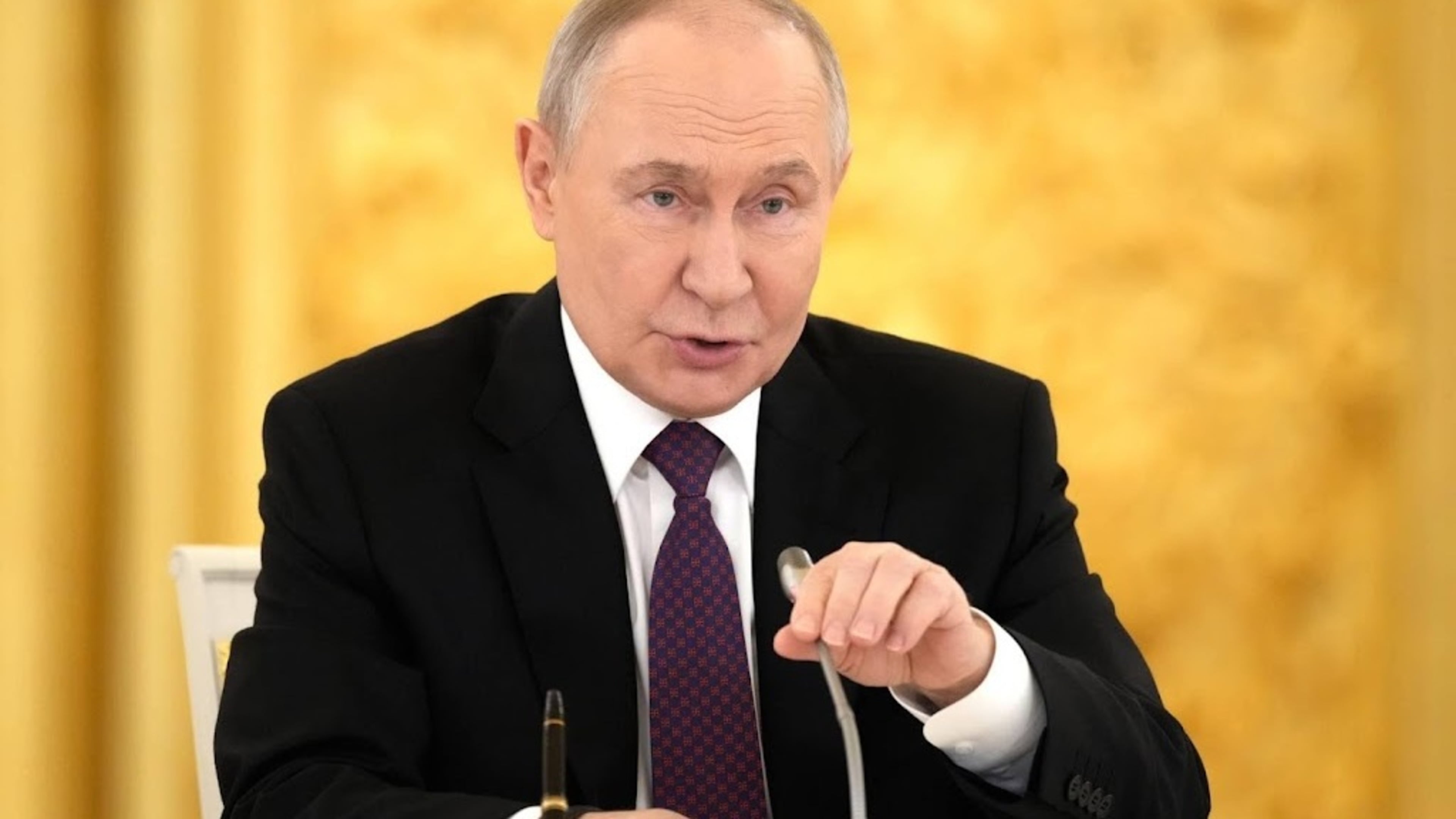 Russia demands end to attacks on Iran