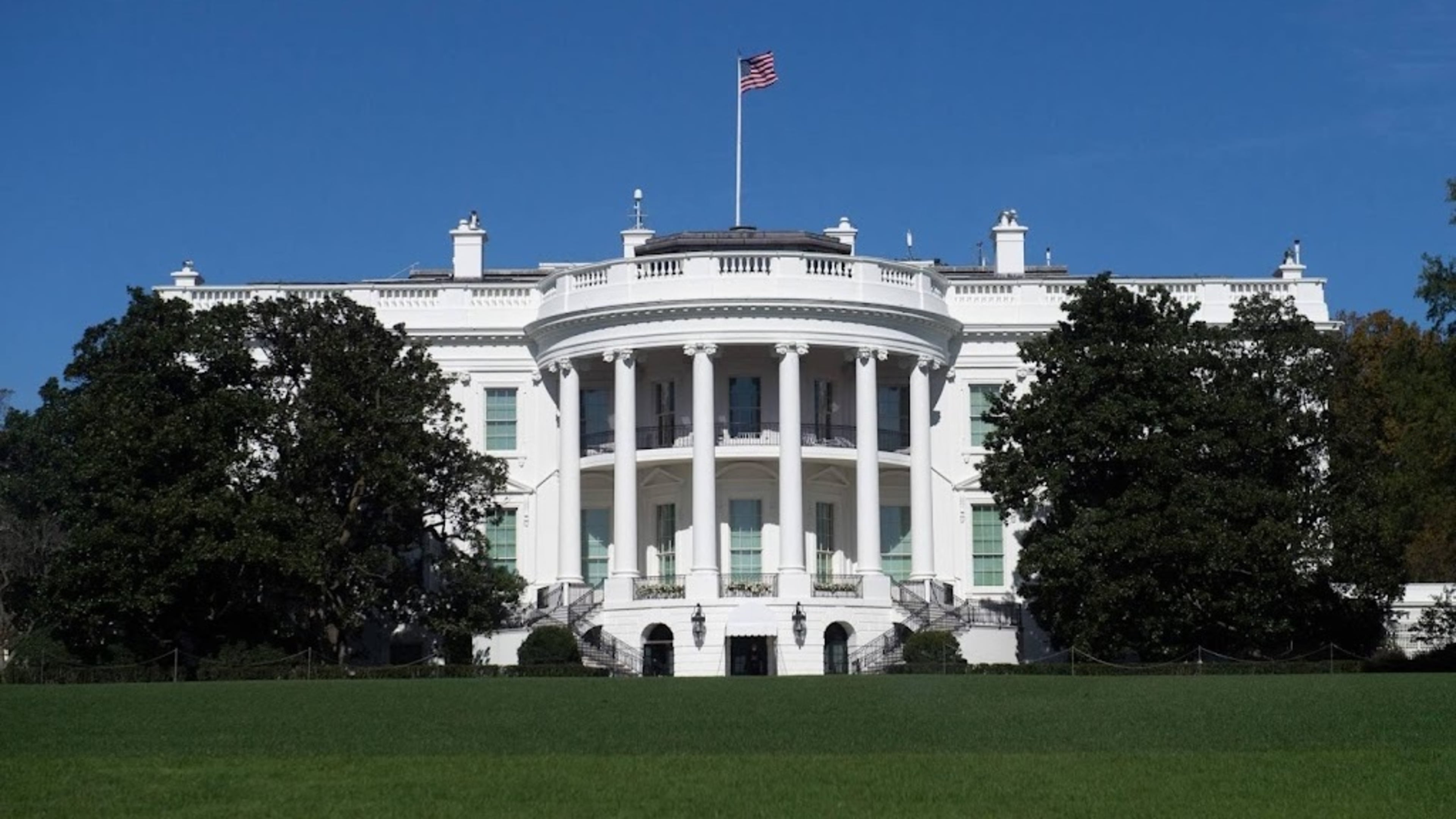 Trump discusses new Iranian proposal with security chiefs