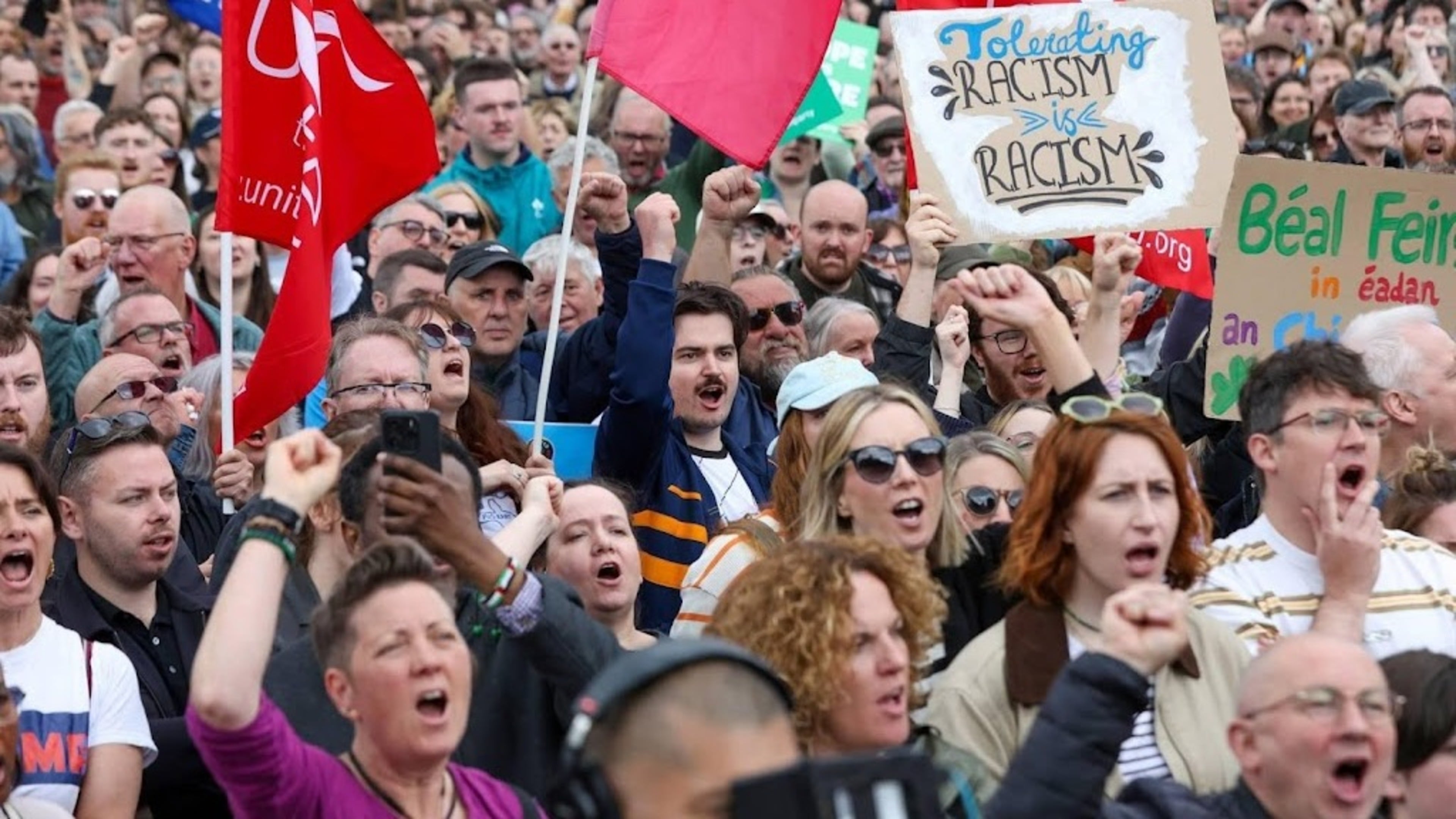 Thousands protest against racism in Belfast after riots