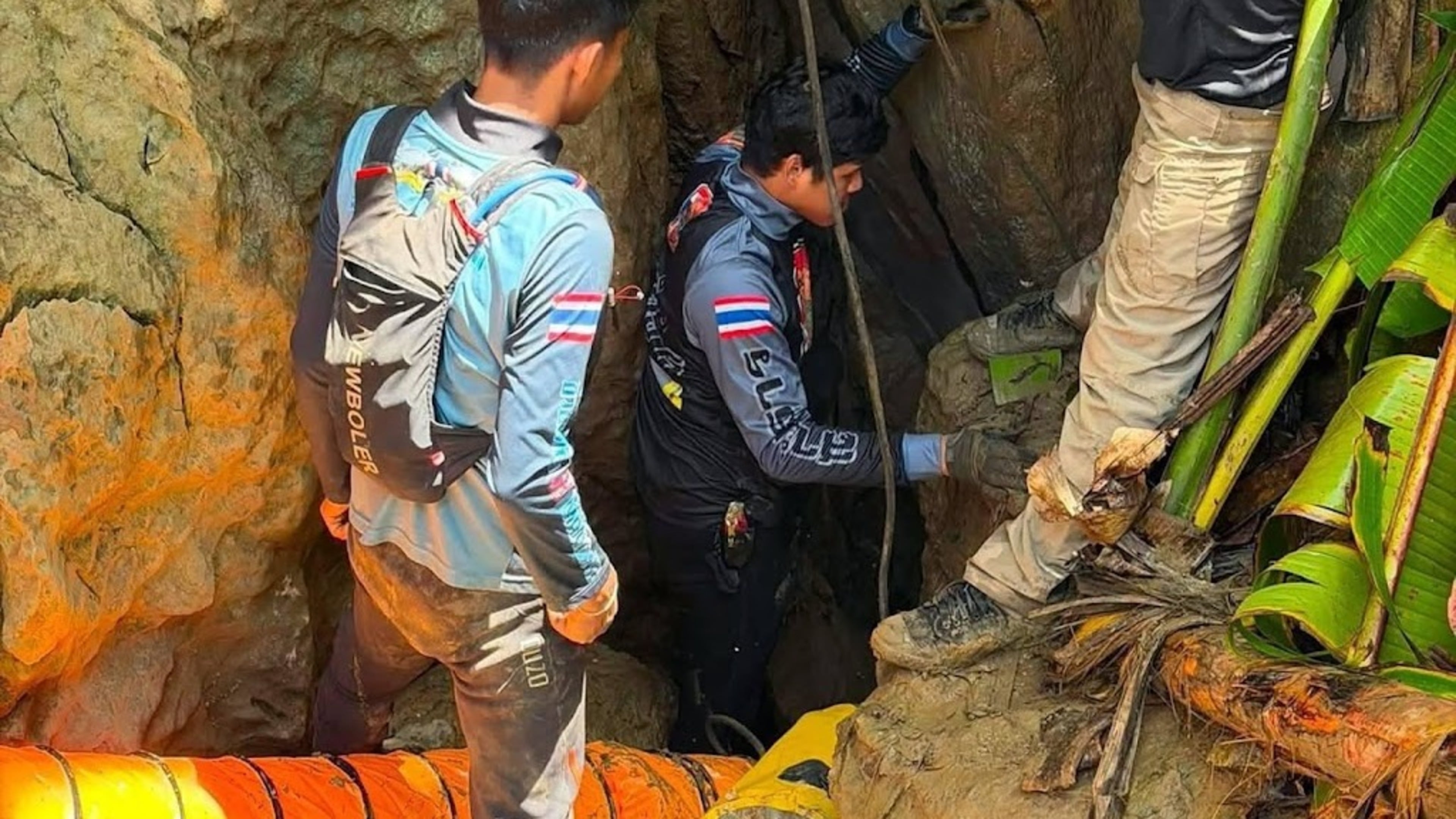 First Laotians found in flooded cave after a week