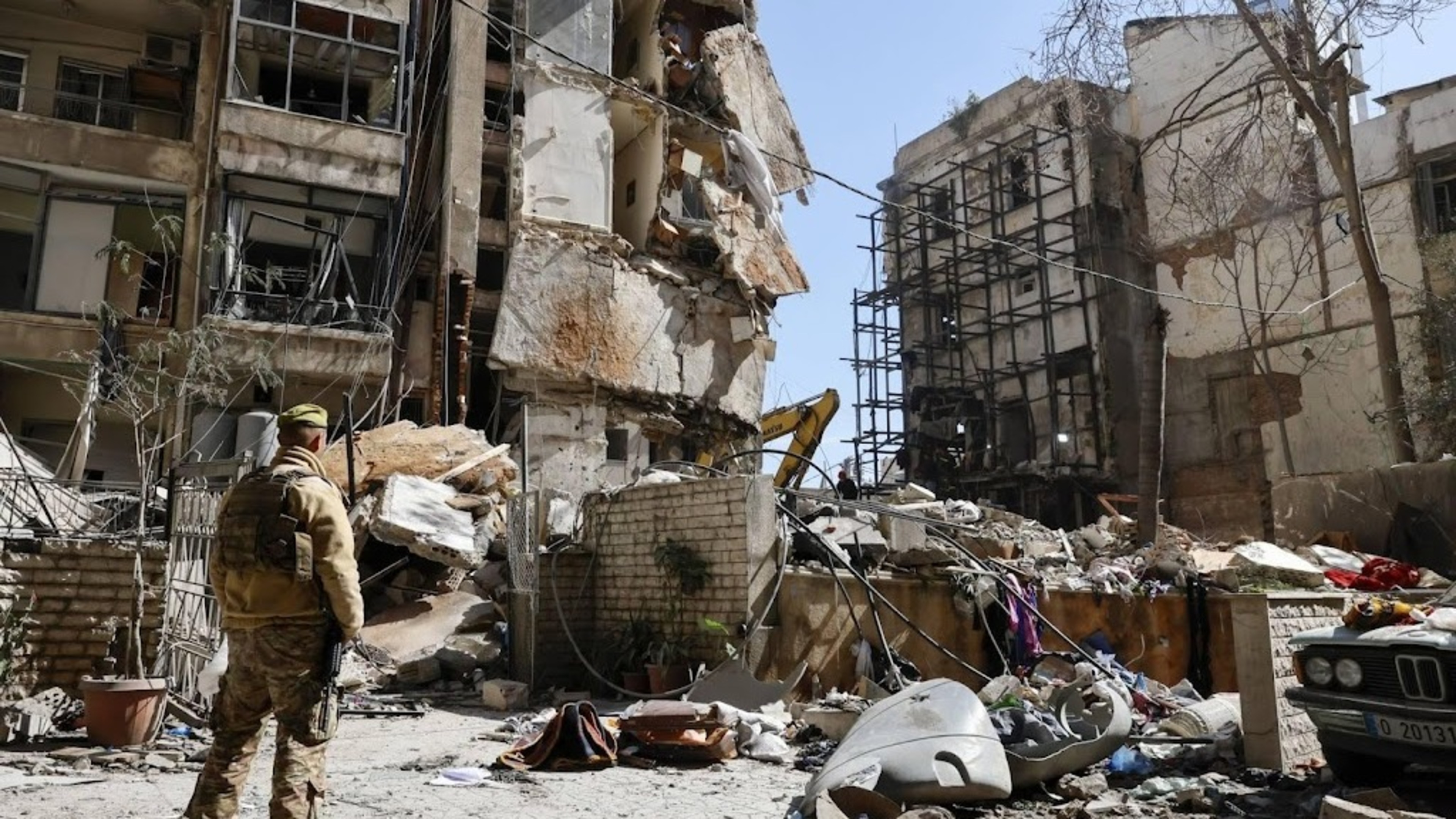 Lebanese ministry: death toll from attacks exceeds 200