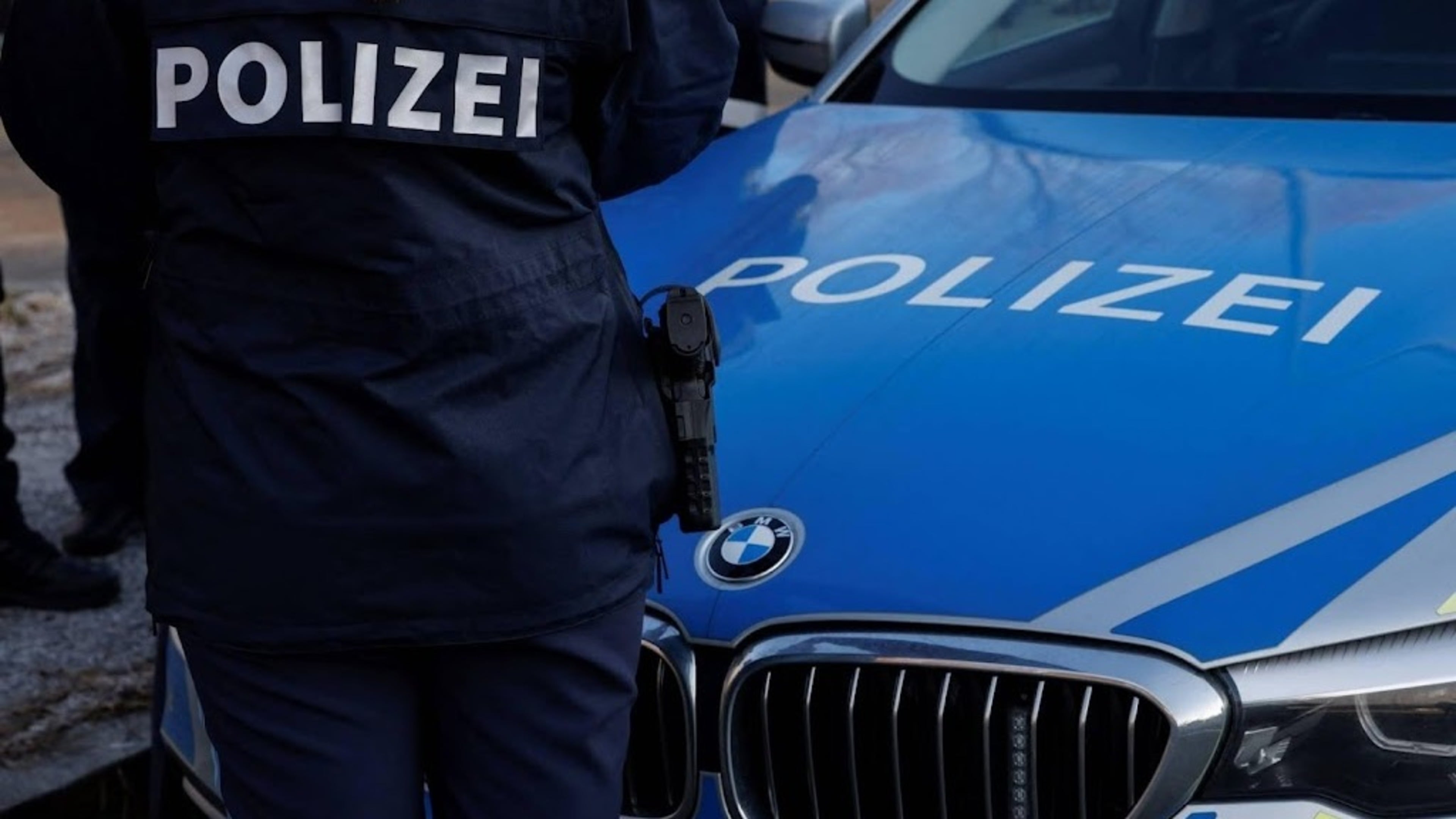 Manhunt after shooting just across Dutch border in Germany