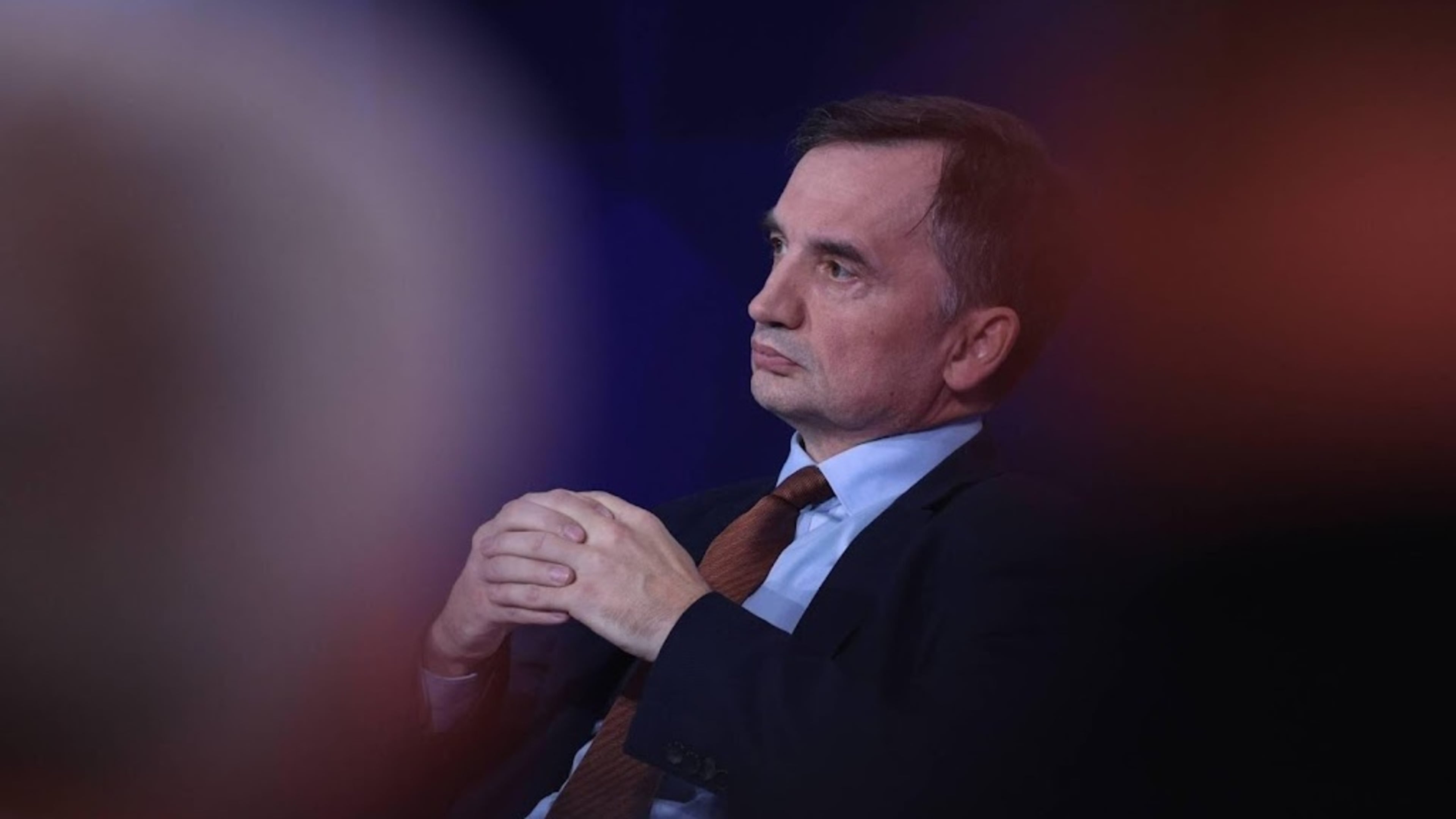 Former Polish minister suspected of corruption flees to US