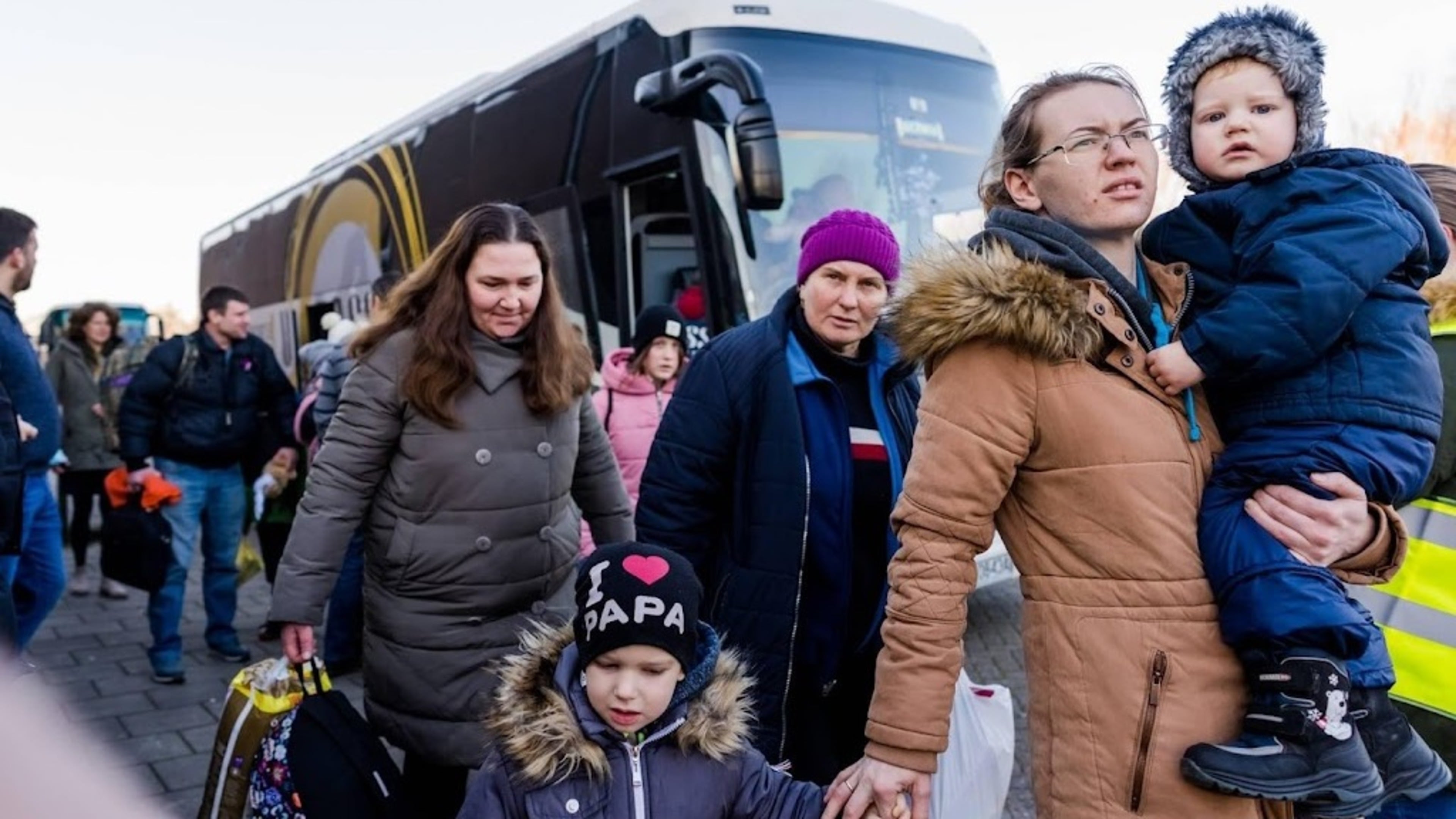 Reception scheme for Ukrainians extended but restricted