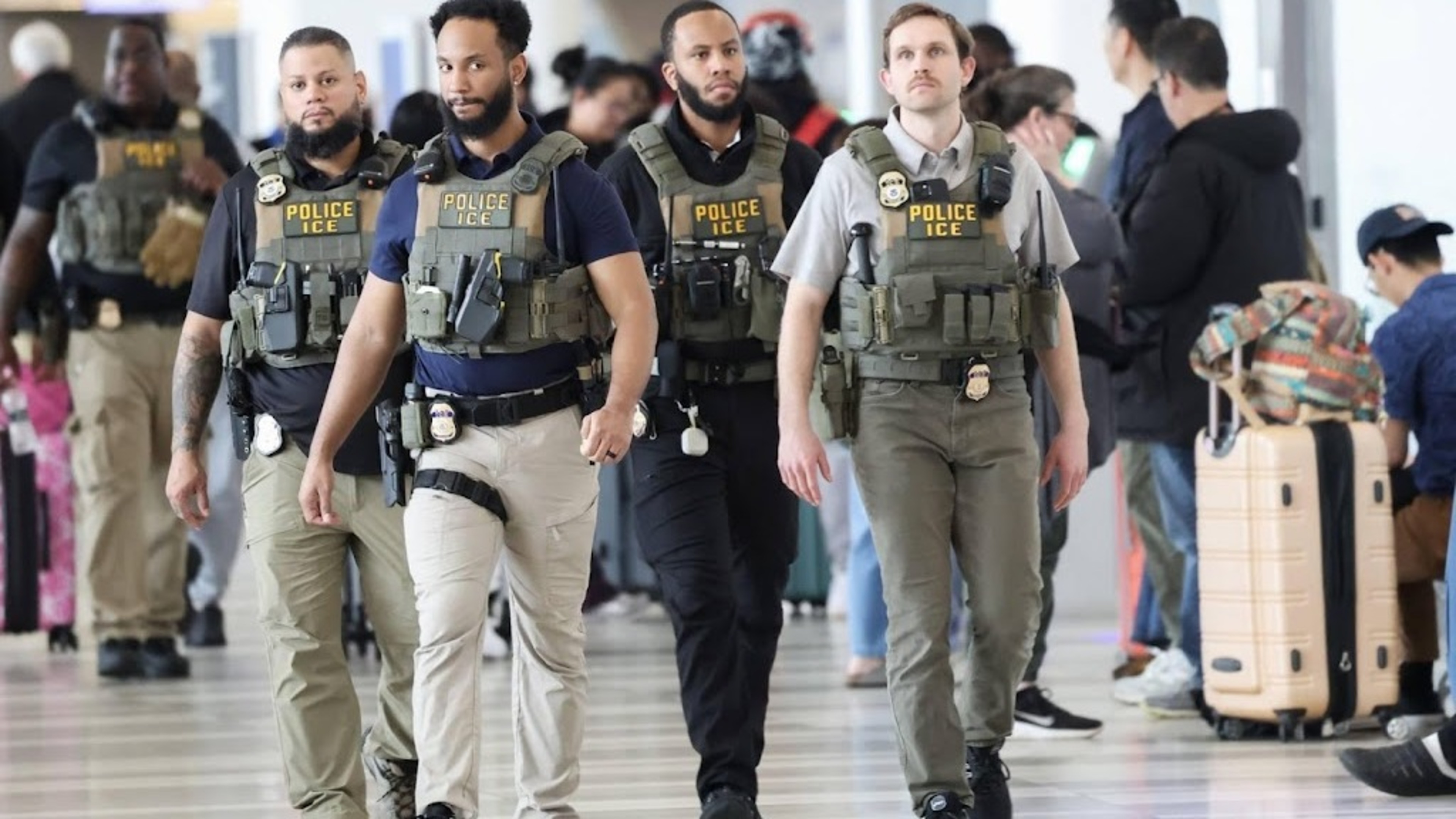 TSA tips off ICE: hundreds of arrests