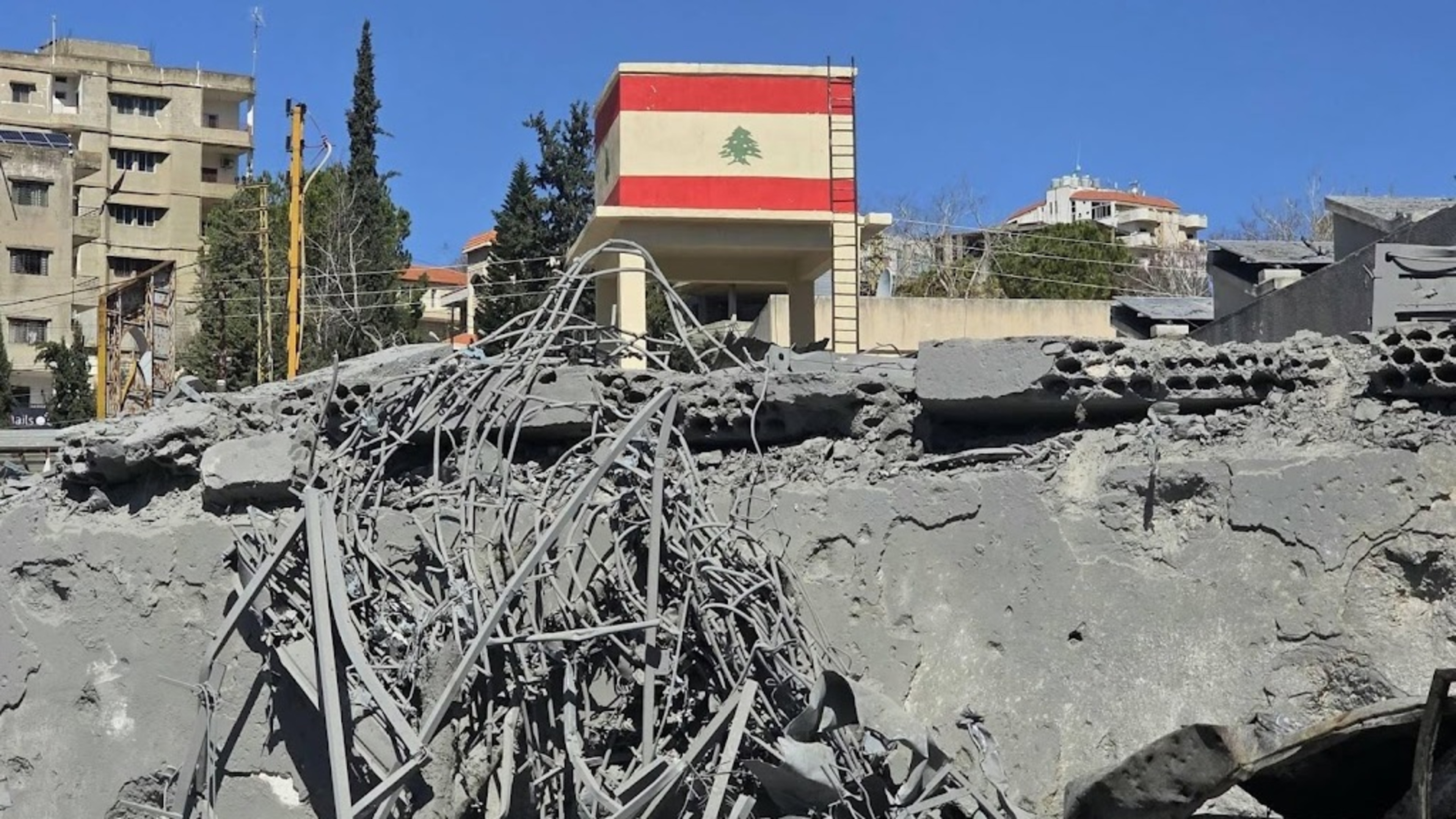 Lebanese army: Israel shells villages after ceasefire