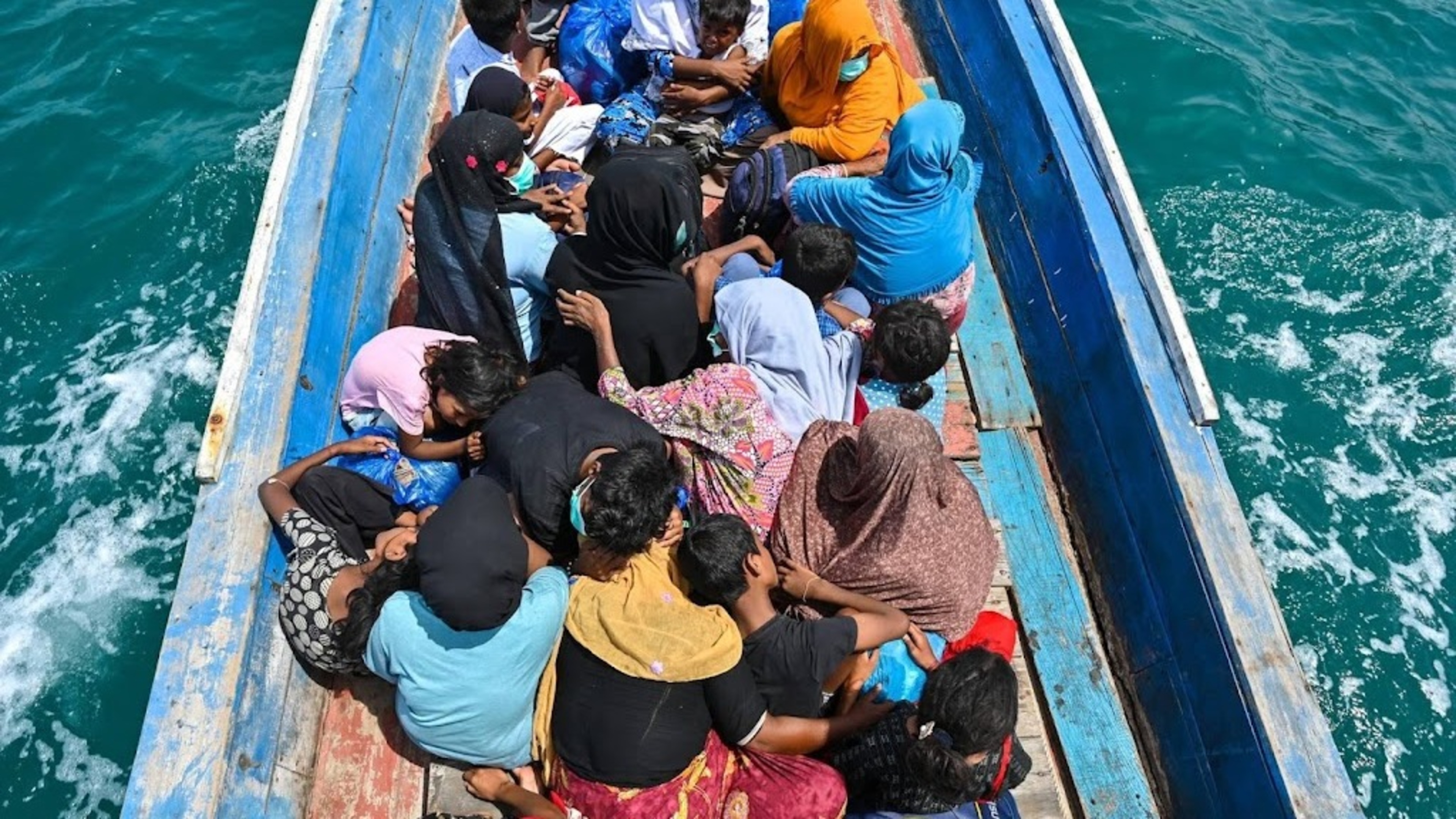 UNHCR: Boat with 250 refugees from Bangladesh capsizes