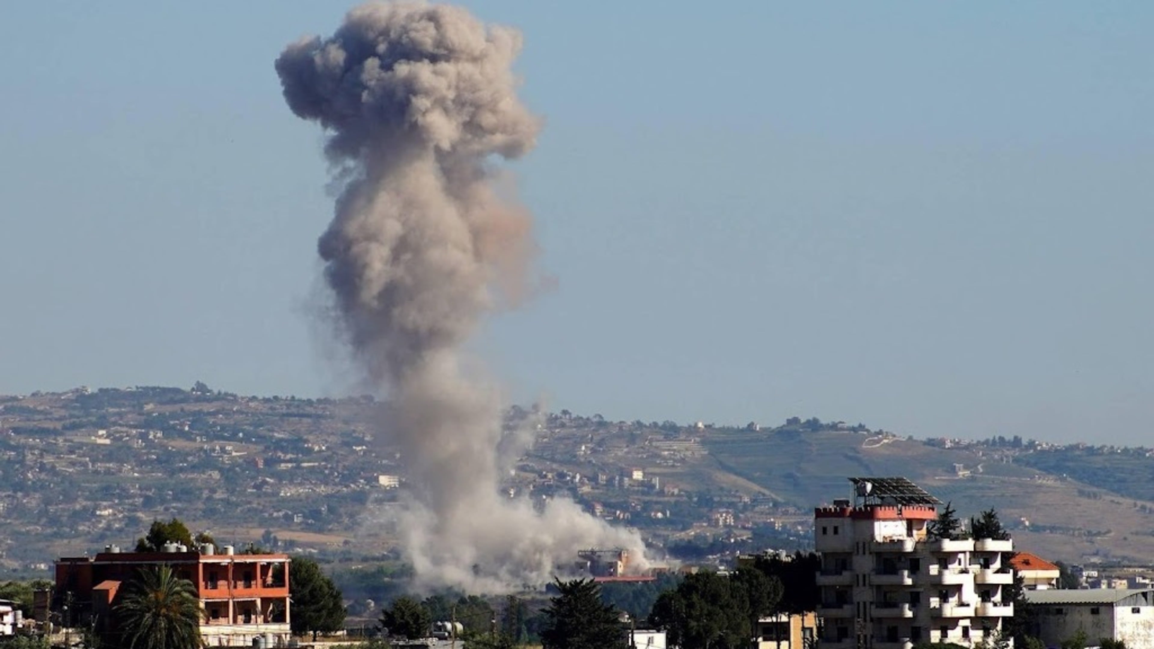 Lebanese politician: Hezbollah to withdraw if Israel does the same