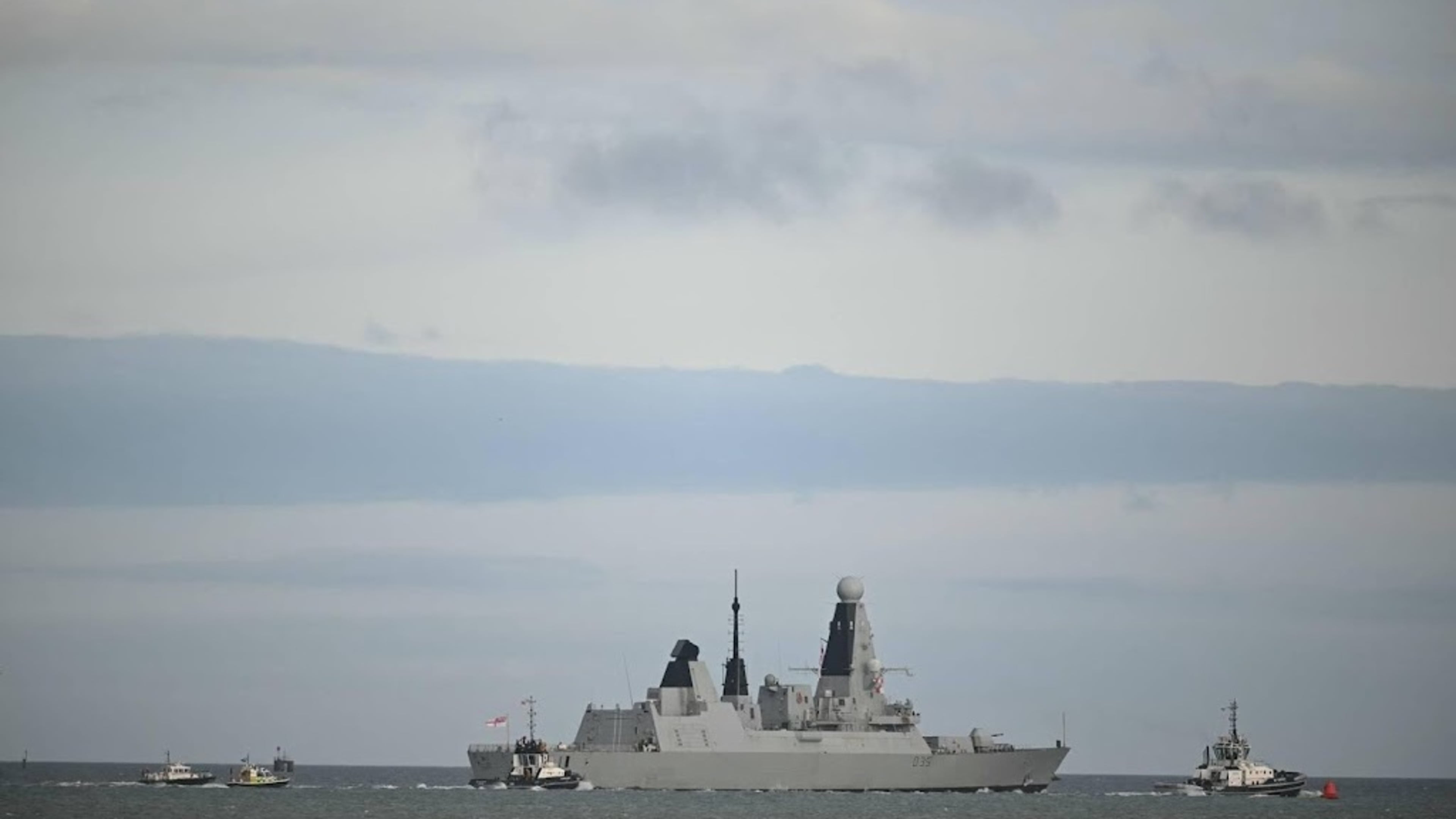 British shadowed Russian spy submarines near undersea cables