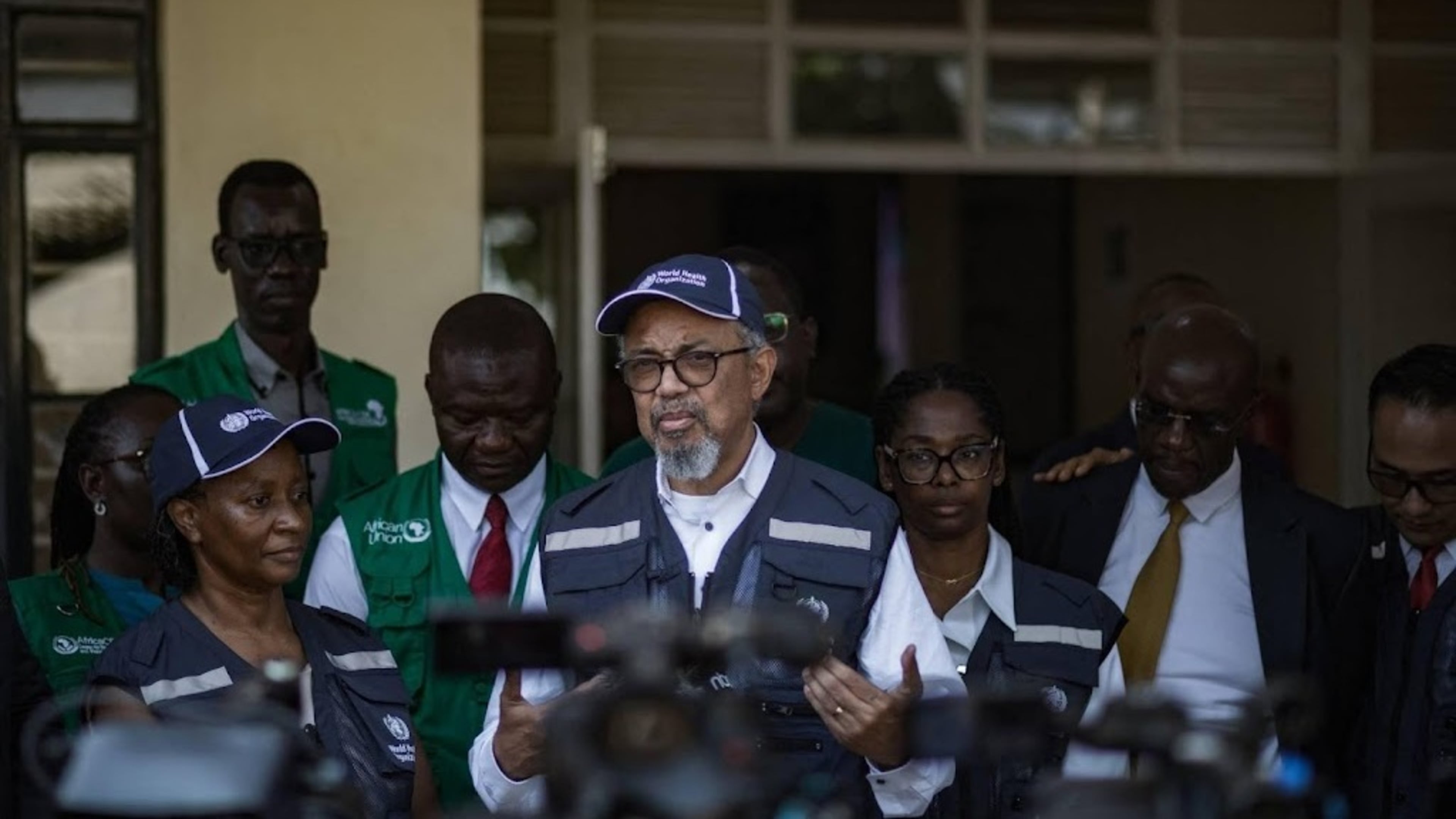 WHO: Global Ebola risk remains low