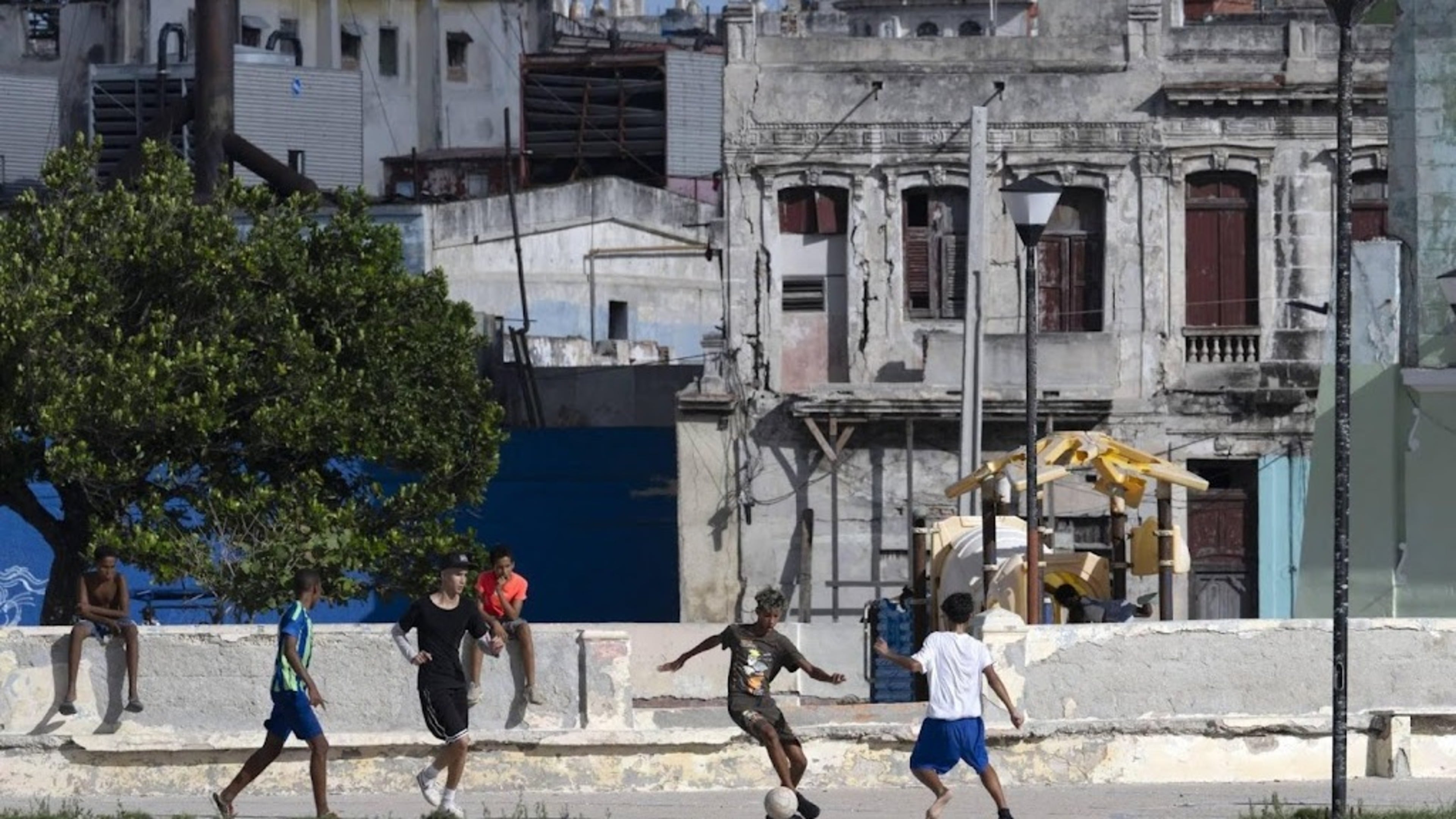 Cuba presents list of measures to reform economy