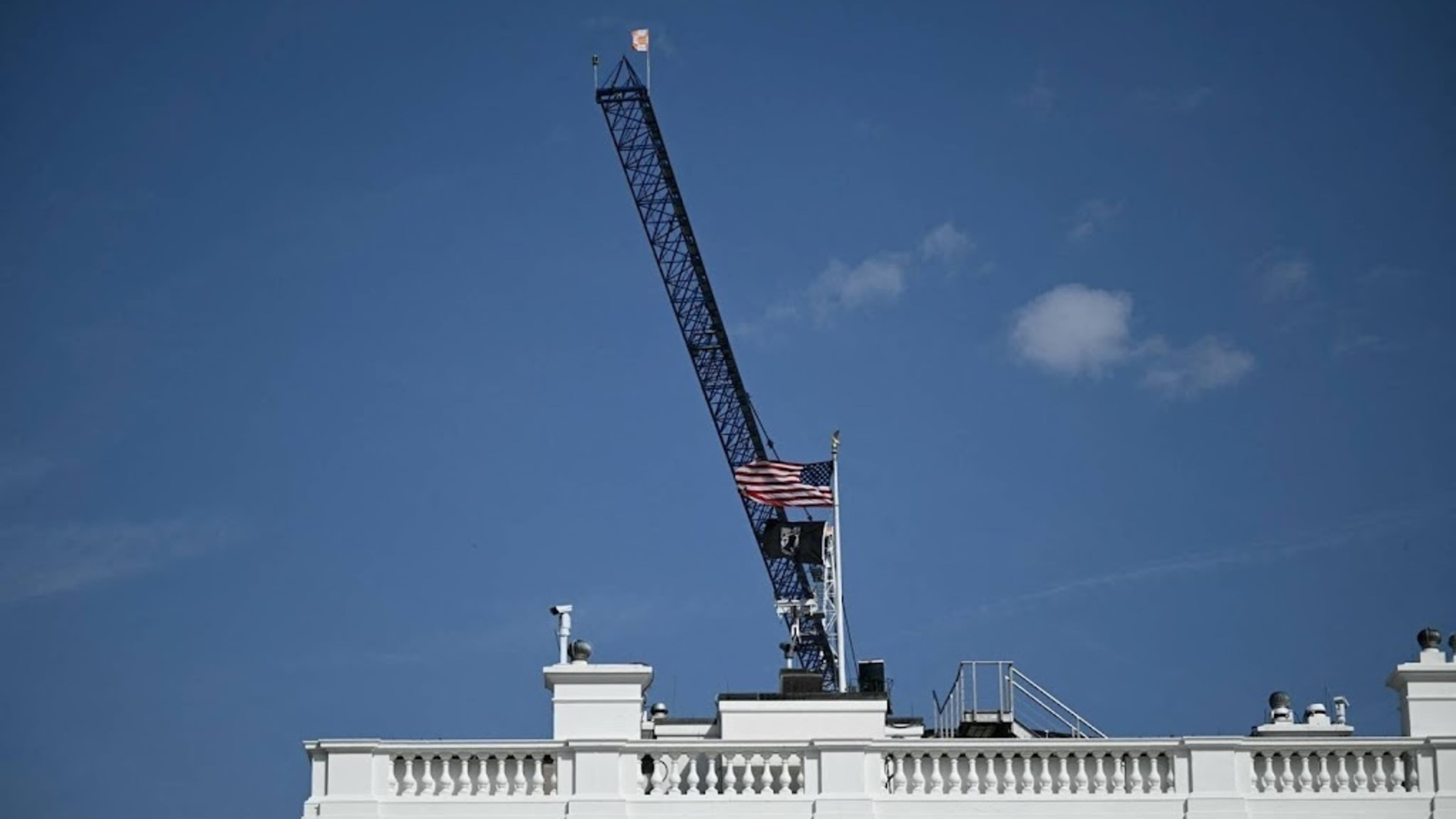 Planning commission approves controversial Trump ballroom