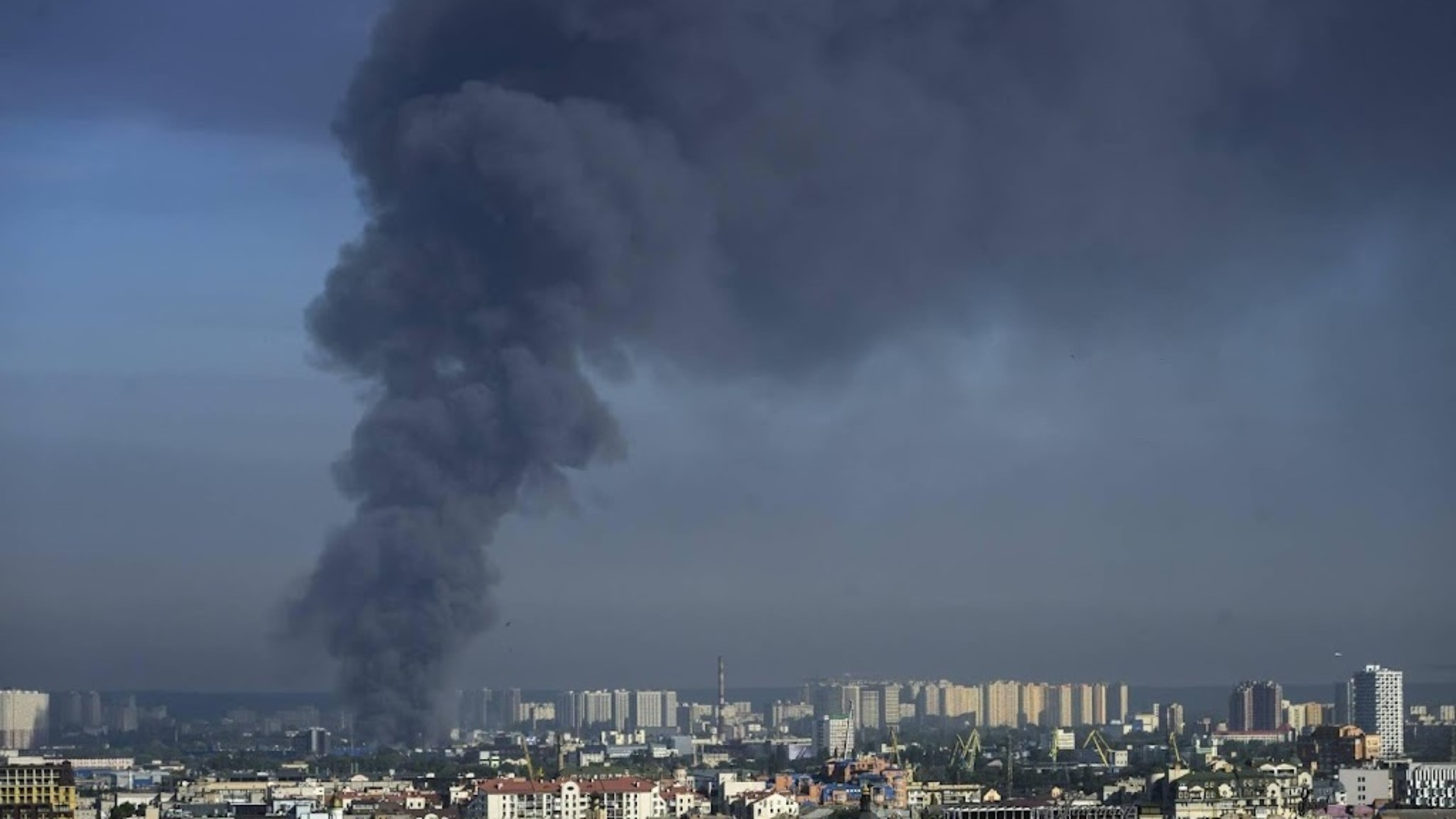 Deaths in Ukraine following new Russian attacks