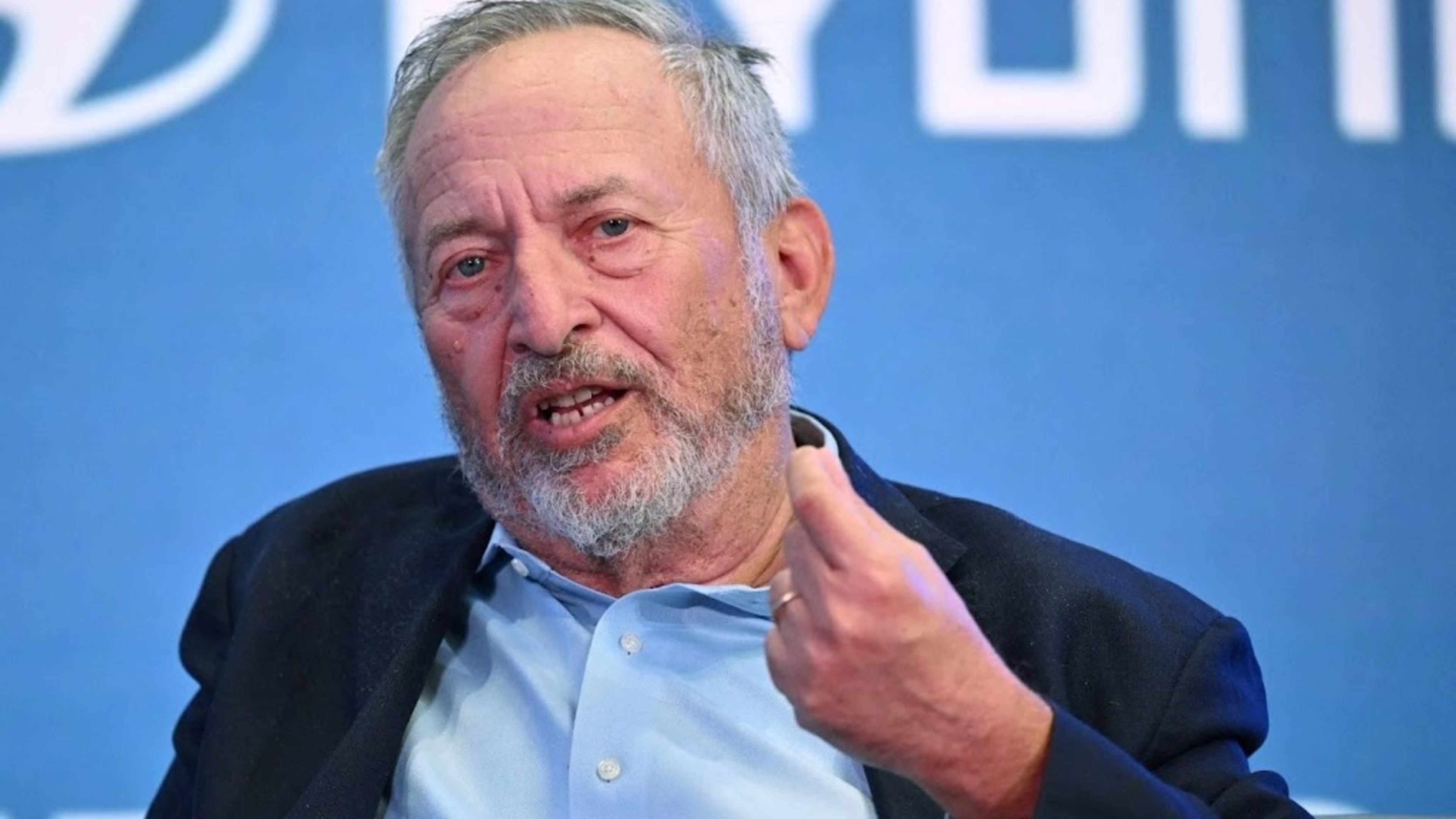 Prominent Democrat Larry Summers resigns from Harvard