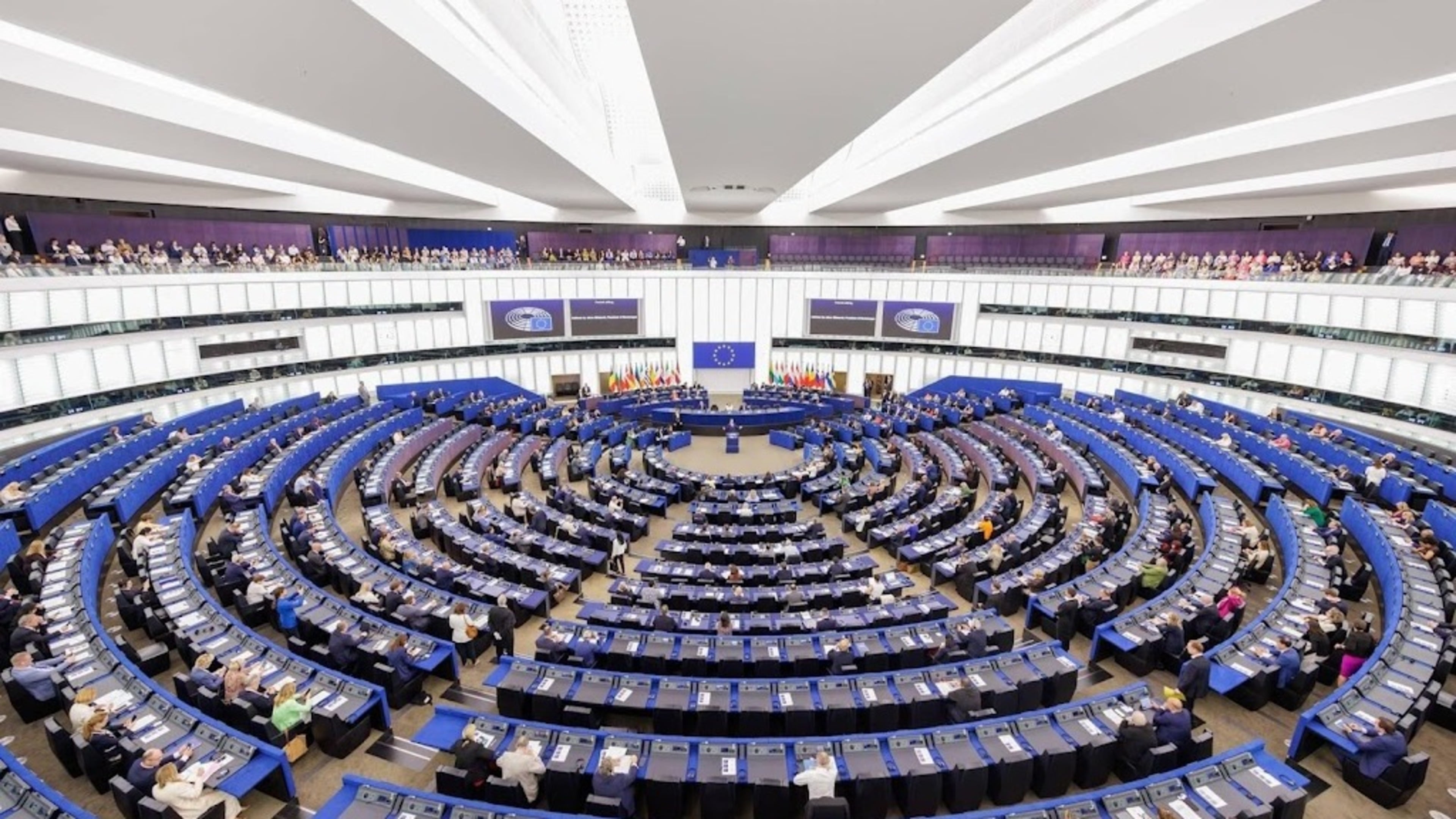 European Parliament approves strict return rules for asylum seekers