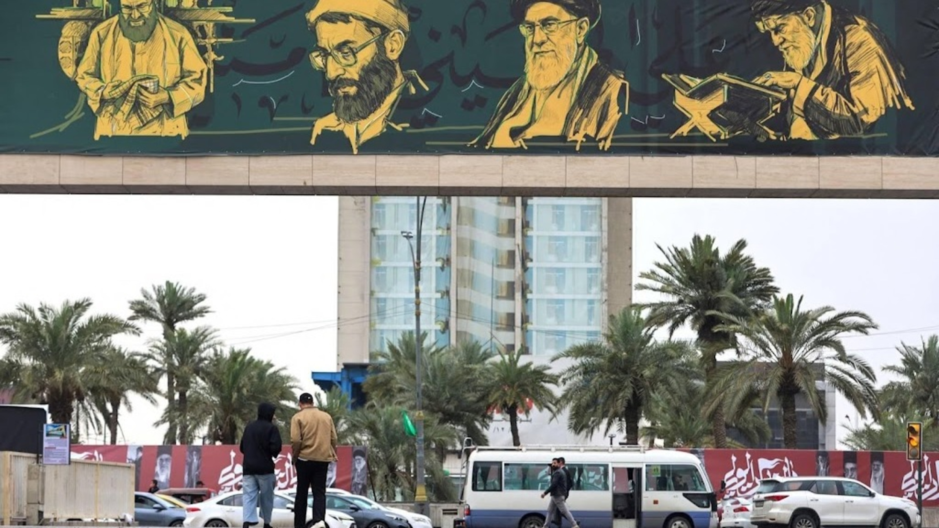 Iran arrests 500 for passing information to enemies