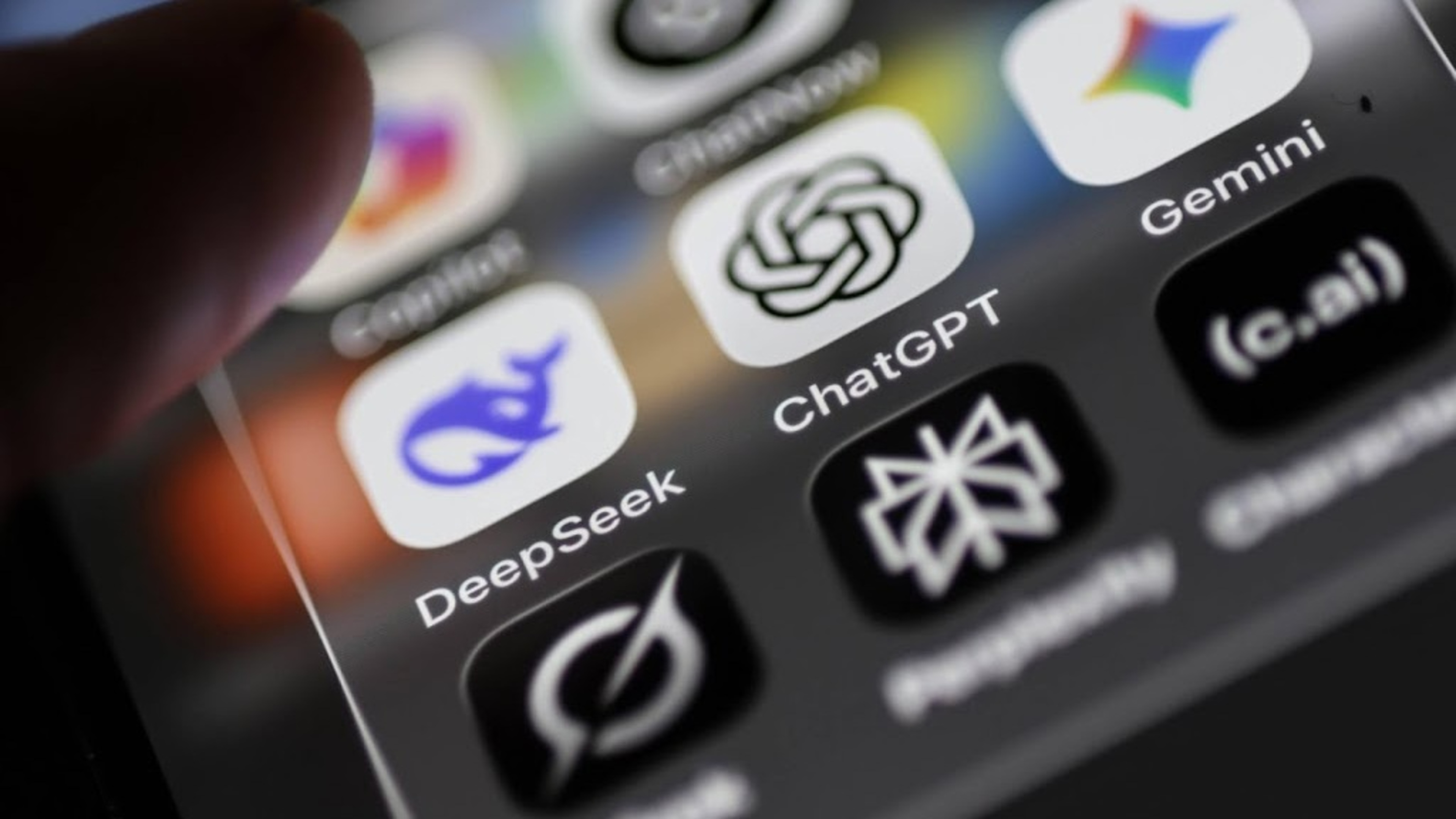 Study: AI bots give misleading medical advice in half of cases