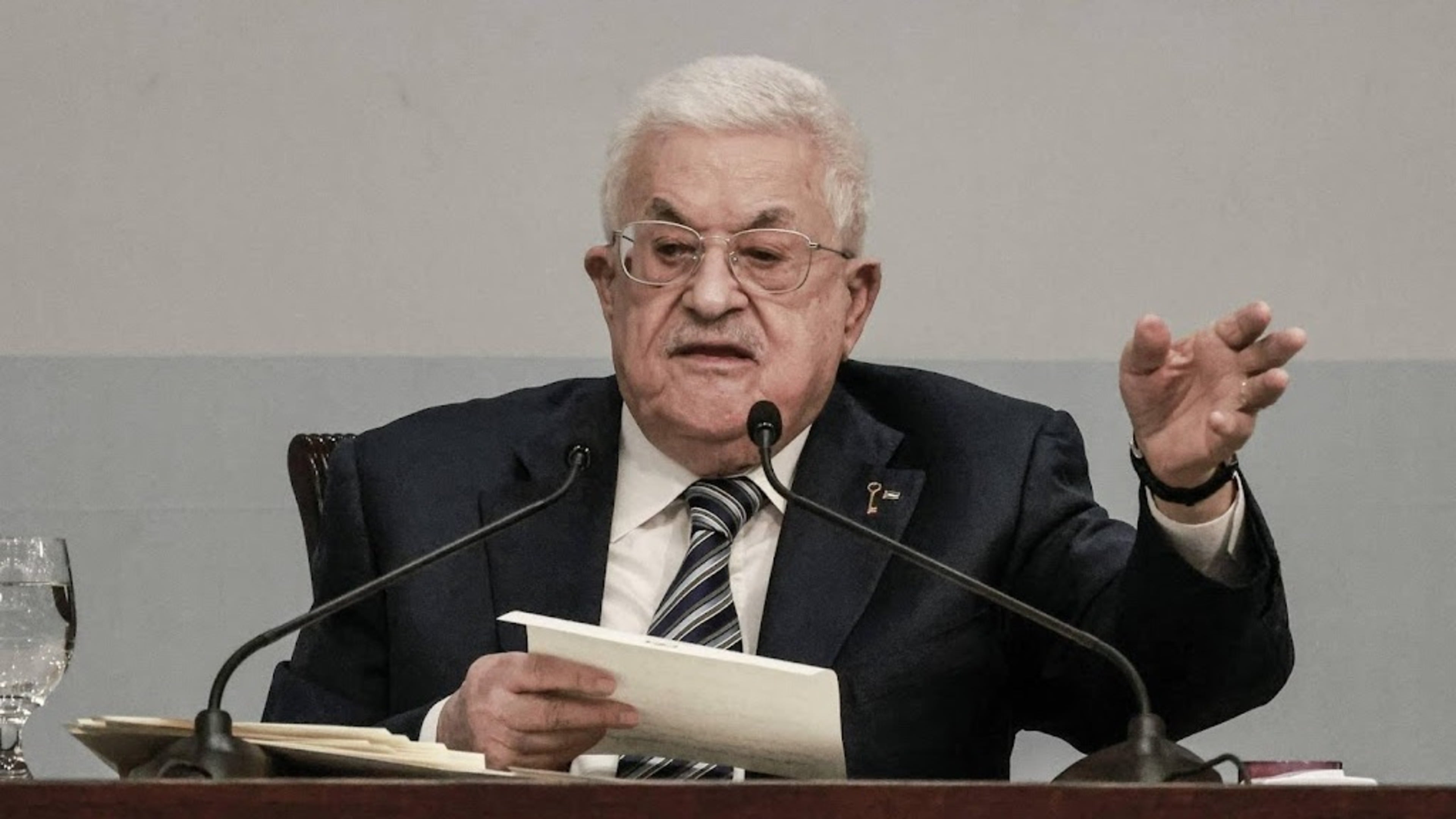 Abbas promises new elections at party congress